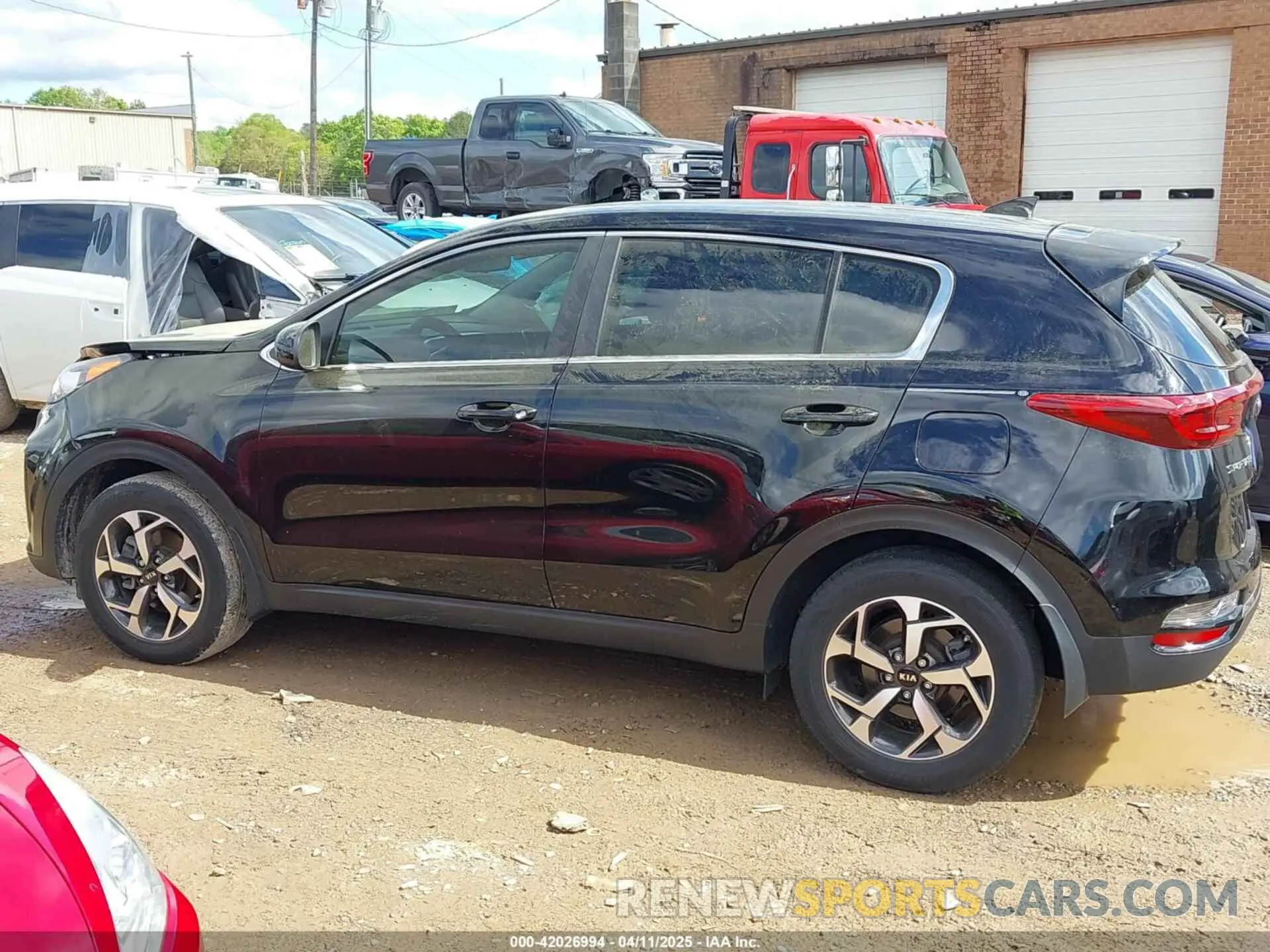 15 Photograph of a damaged car KNDPM3AC7L7755719 KIA SPORTAGE 2020