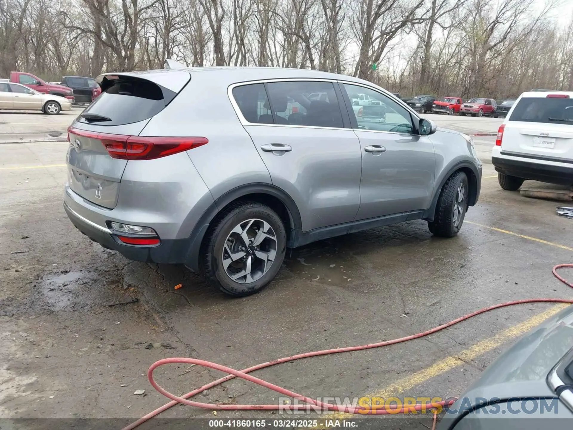 4 Photograph of a damaged car KNDPM3AC7L7756479 KIA SPORTAGE 2020