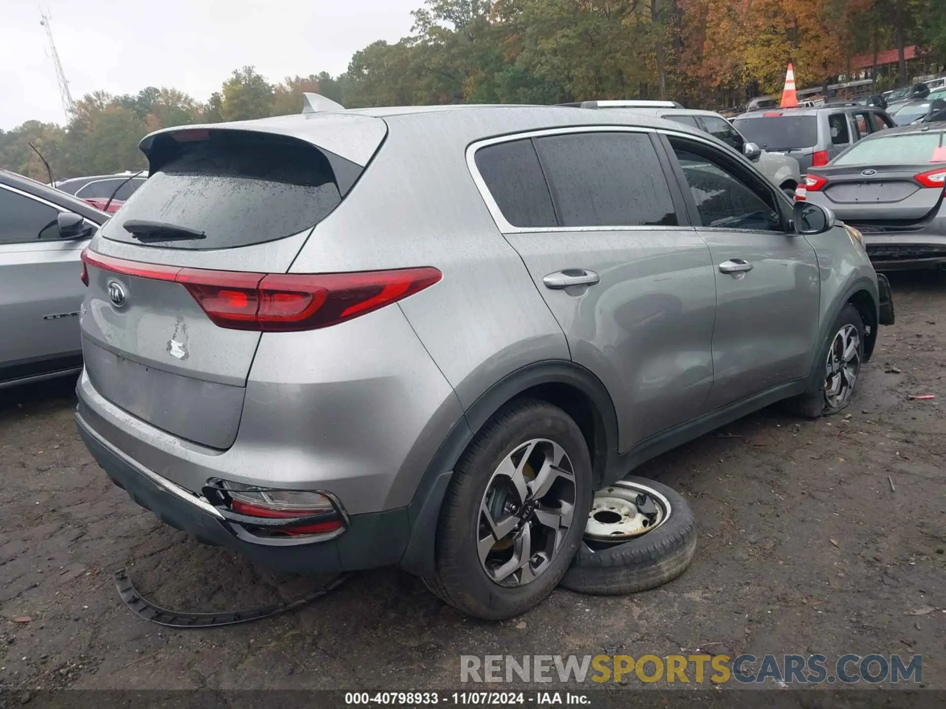 4 Photograph of a damaged car KNDPM3AC7L7761472 KIA SPORTAGE 2020