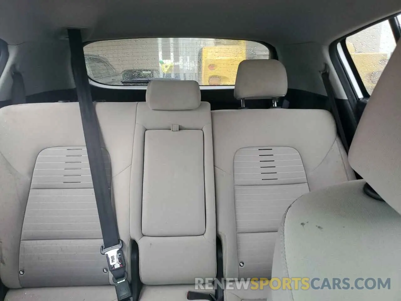 10 Photograph of a damaged car KNDPM3AC7L7773783 KIA SPORTAGE 2020