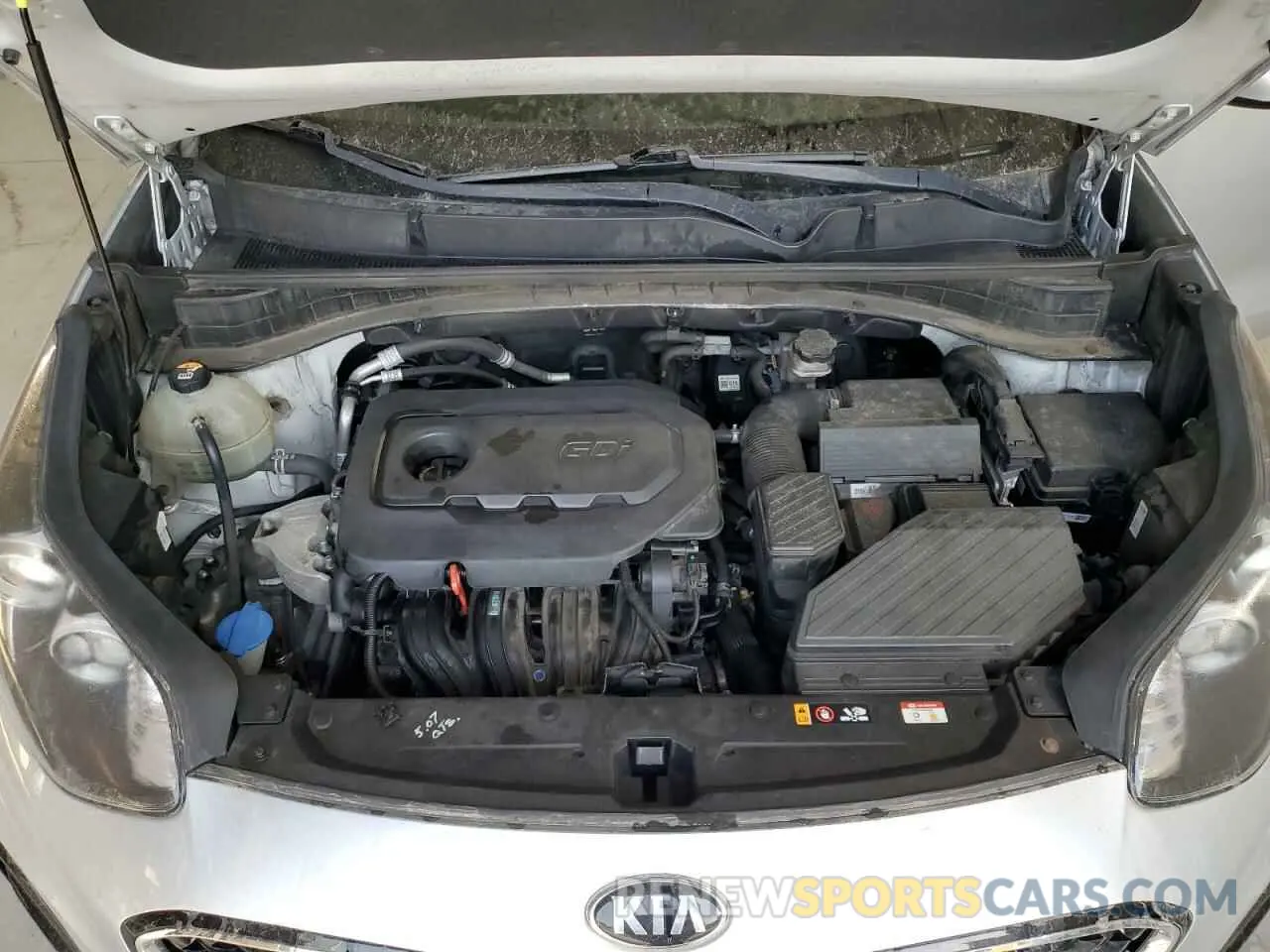 12 Photograph of a damaged car KNDPM3AC7L7784072 KIA SPORTAGE 2020