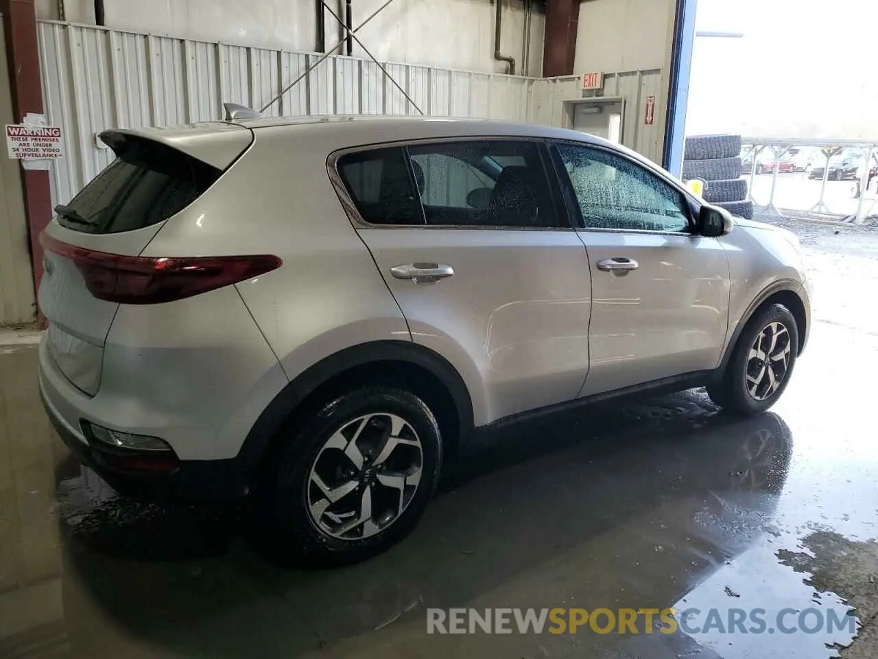3 Photograph of a damaged car KNDPM3AC7L7784072 KIA SPORTAGE 2020