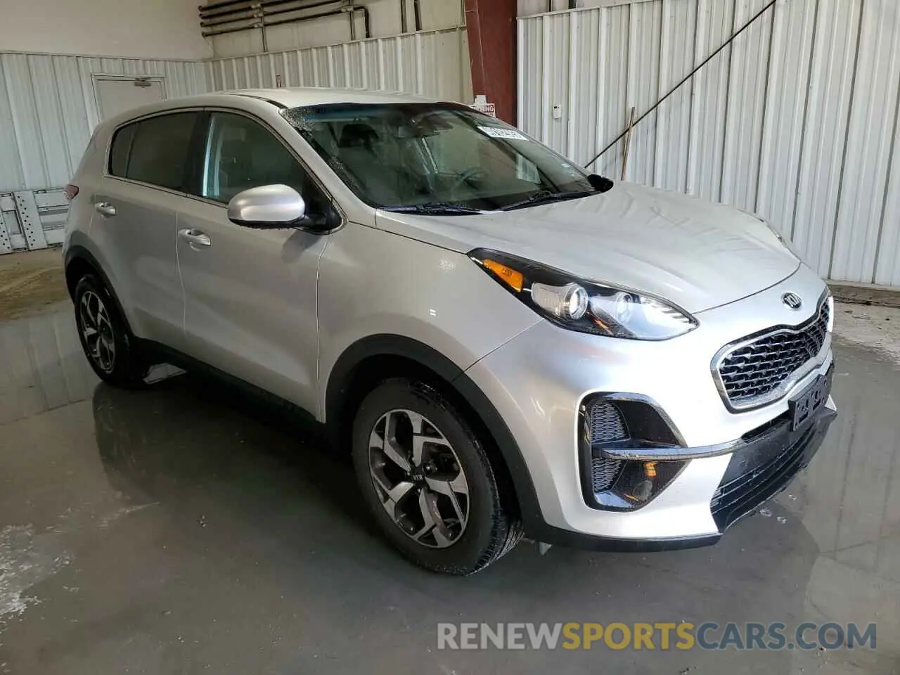 4 Photograph of a damaged car KNDPM3AC7L7784072 KIA SPORTAGE 2020