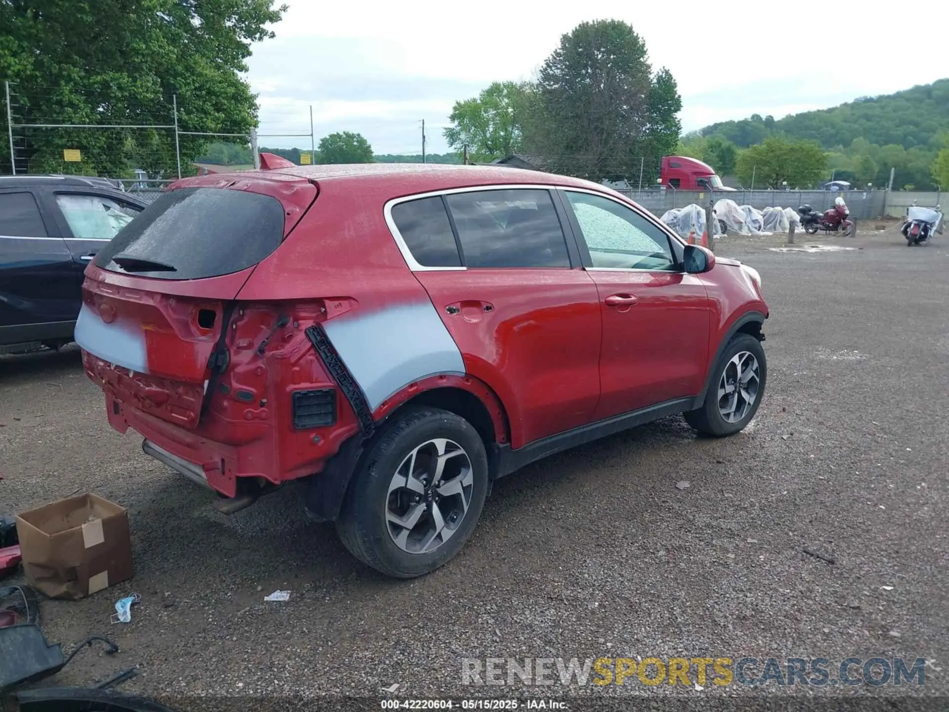 4 Photograph of a damaged car KNDPM3AC7L7791653 KIA SPORTAGE 2020