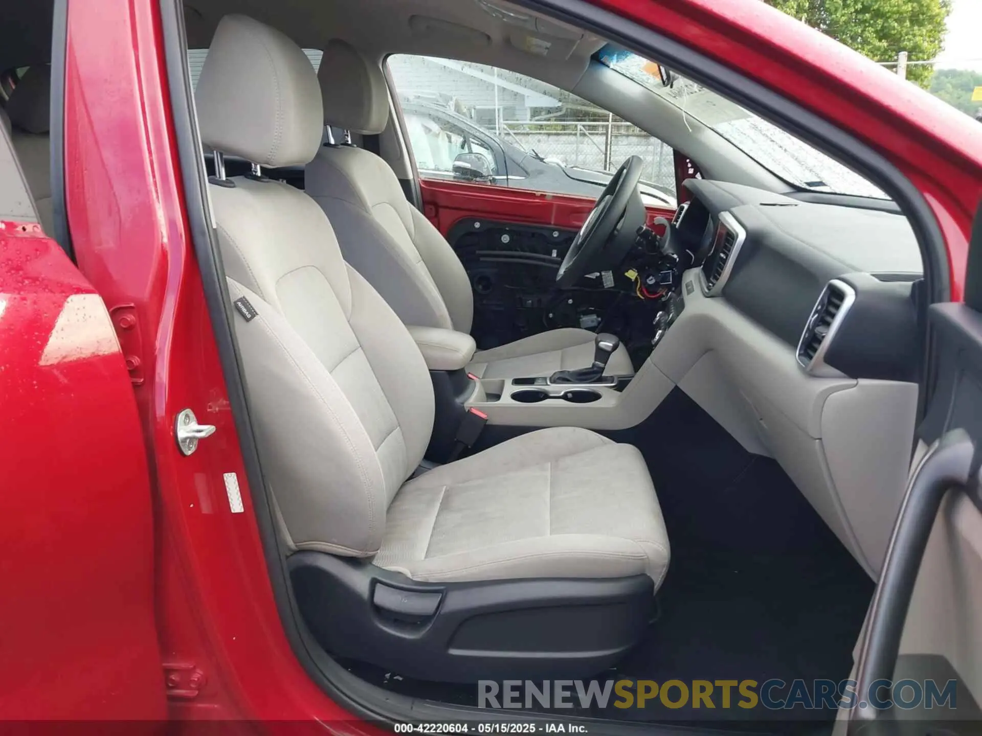 5 Photograph of a damaged car KNDPM3AC7L7791653 KIA SPORTAGE 2020