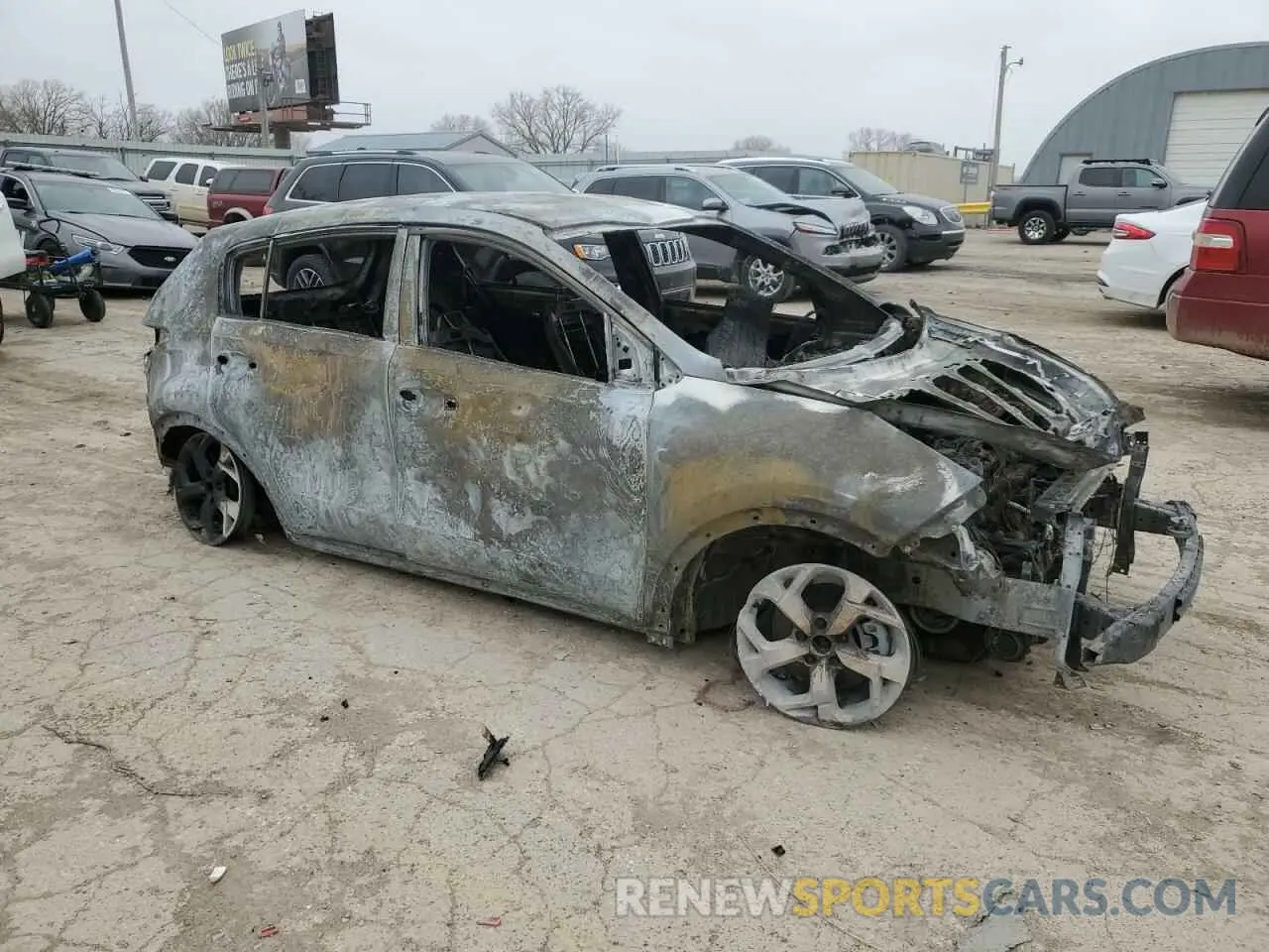 4 Photograph of a damaged car KNDPM3AC7L7824554 KIA SPORTAGE 2020