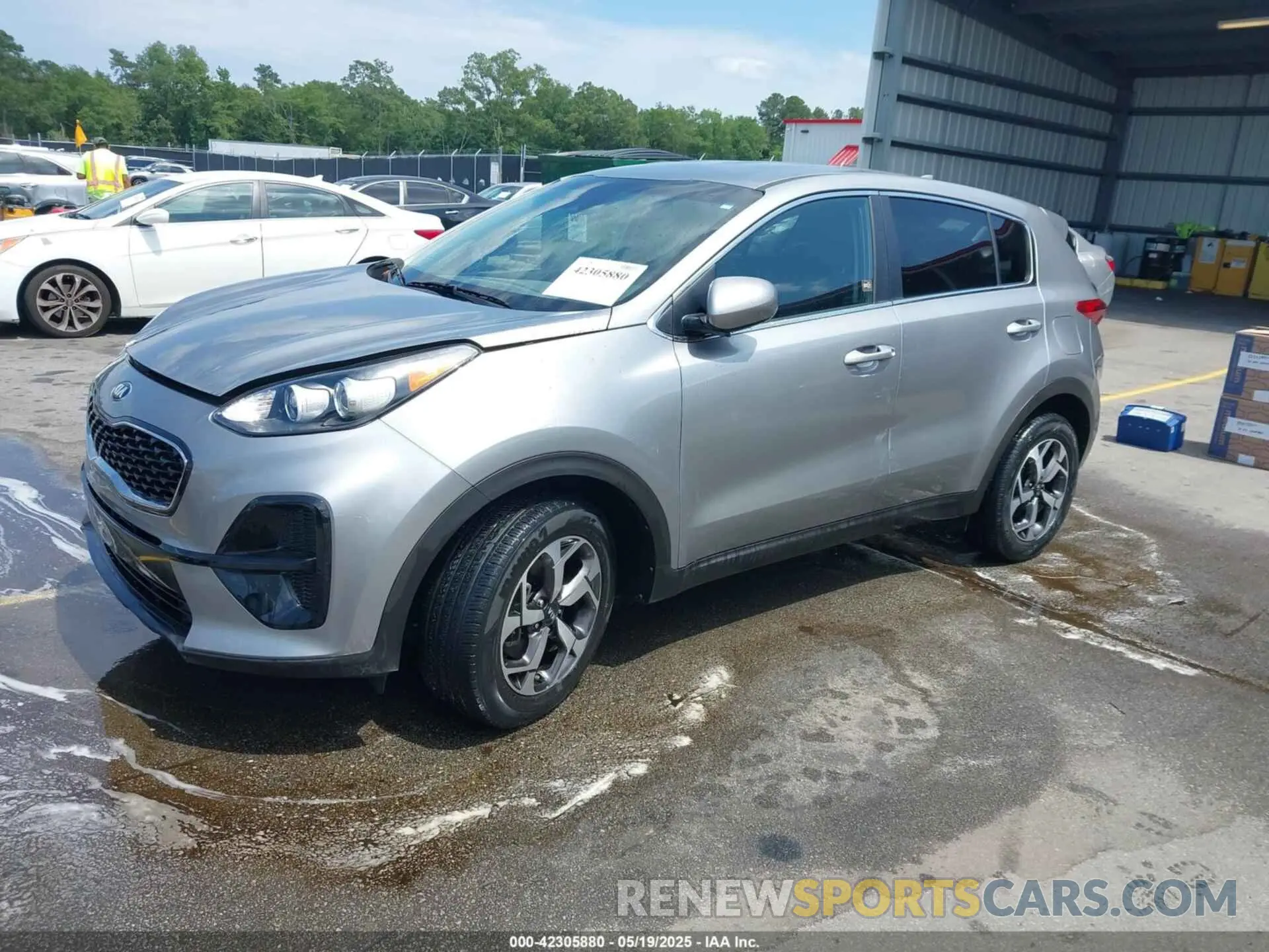 2 Photograph of a damaged car KNDPM3AC7L7827406 KIA SPORTAGE 2020