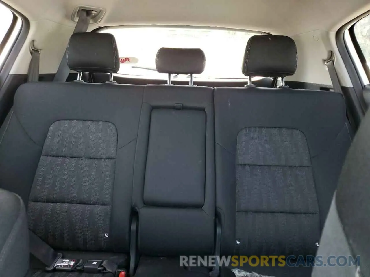 10 Photograph of a damaged car KNDPM3AC8L7638599 KIA SPORTAGE 2020