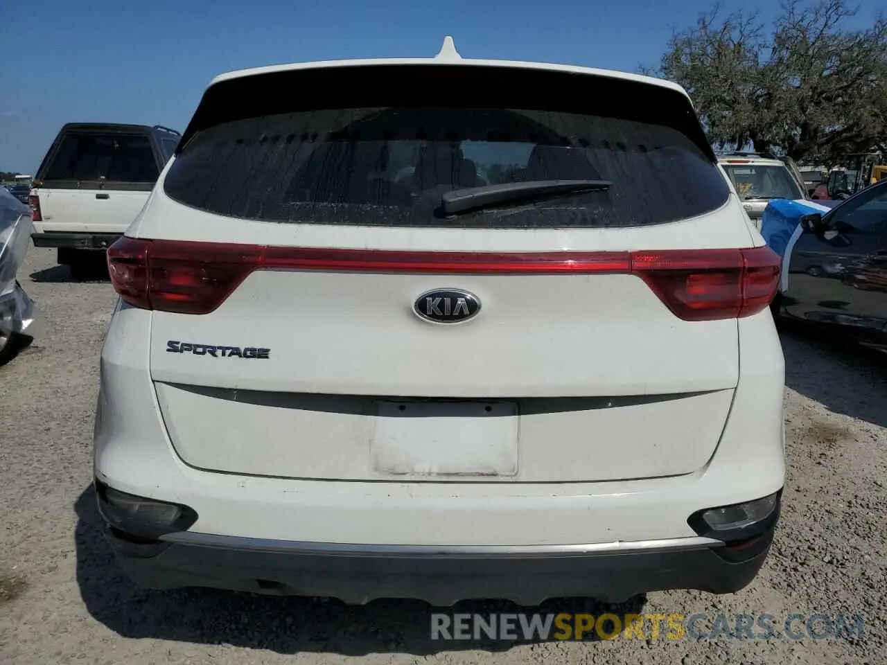 6 Photograph of a damaged car KNDPM3AC8L7638599 KIA SPORTAGE 2020