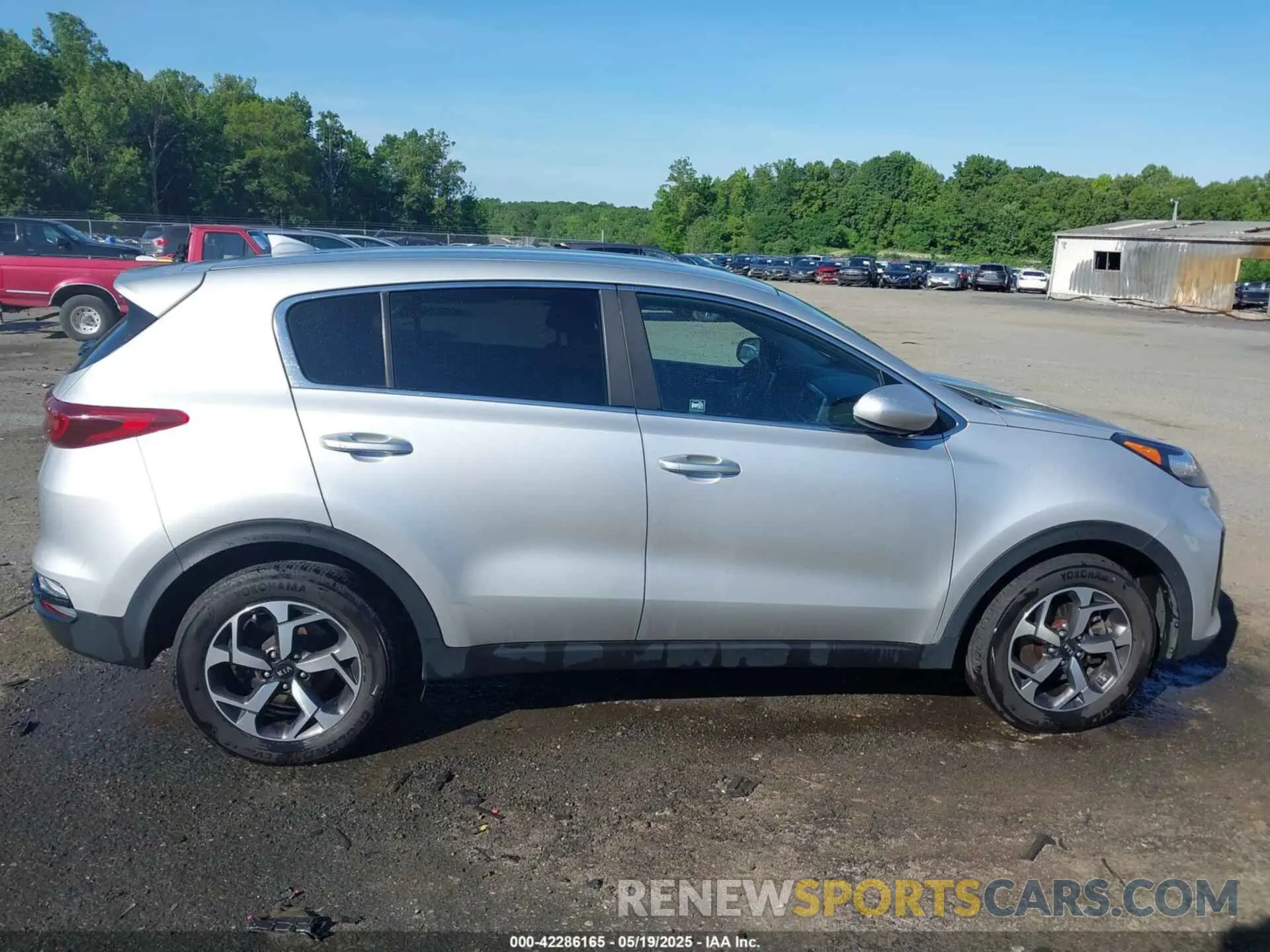 13 Photograph of a damaged car KNDPM3AC8L7720722 KIA SPORTAGE 2020