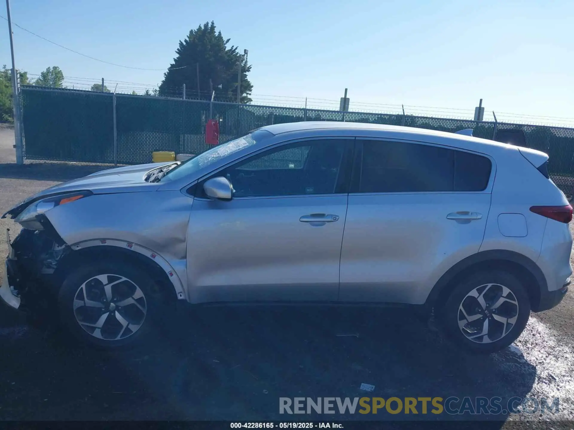 14 Photograph of a damaged car KNDPM3AC8L7720722 KIA SPORTAGE 2020