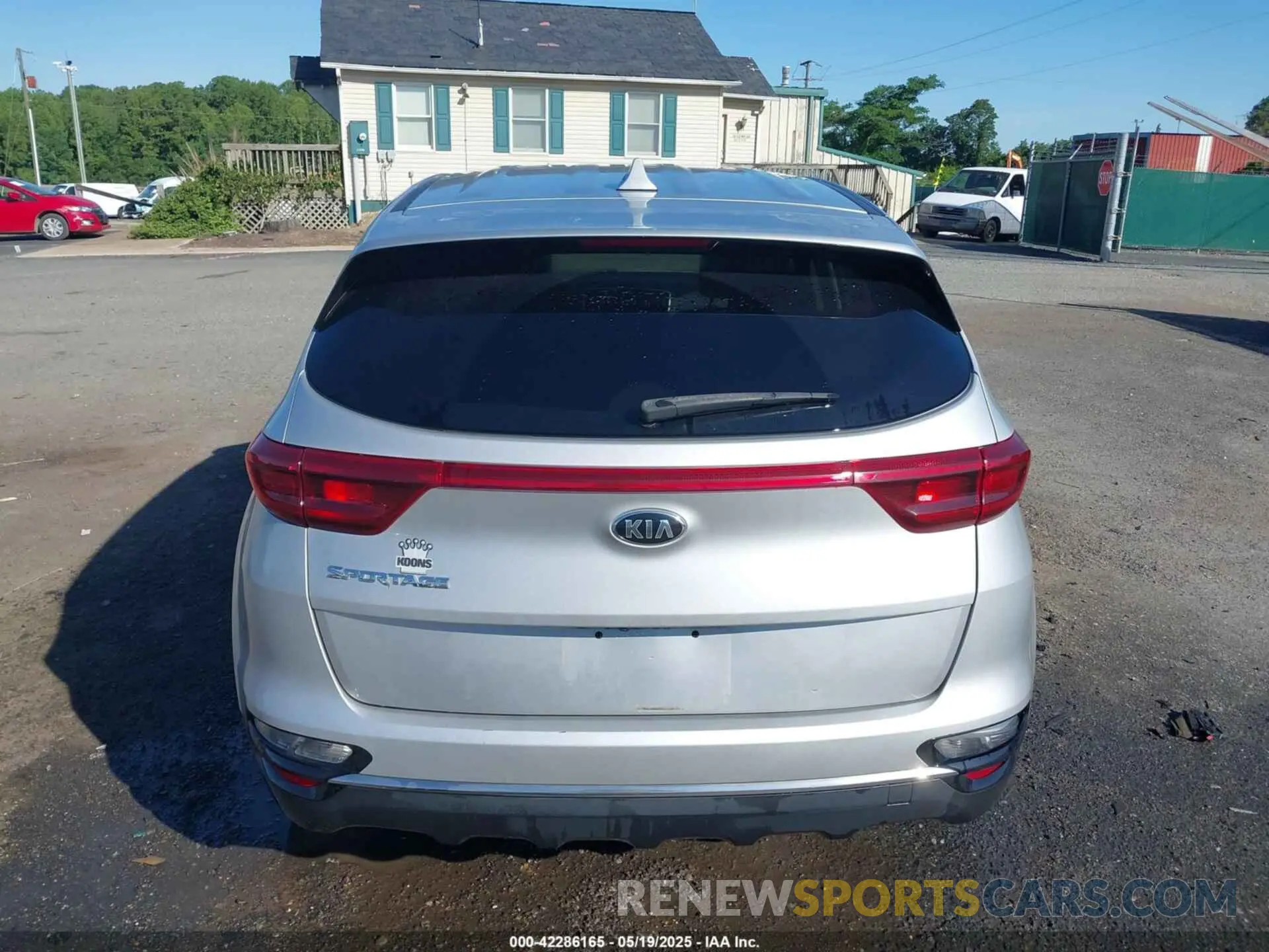 16 Photograph of a damaged car KNDPM3AC8L7720722 KIA SPORTAGE 2020