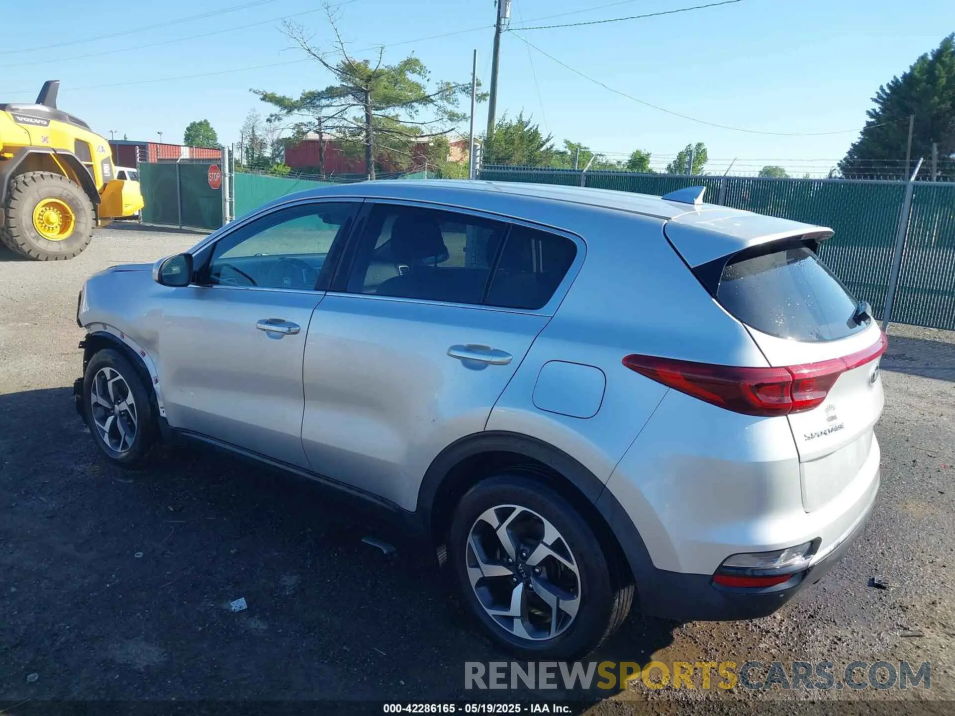 3 Photograph of a damaged car KNDPM3AC8L7720722 KIA SPORTAGE 2020