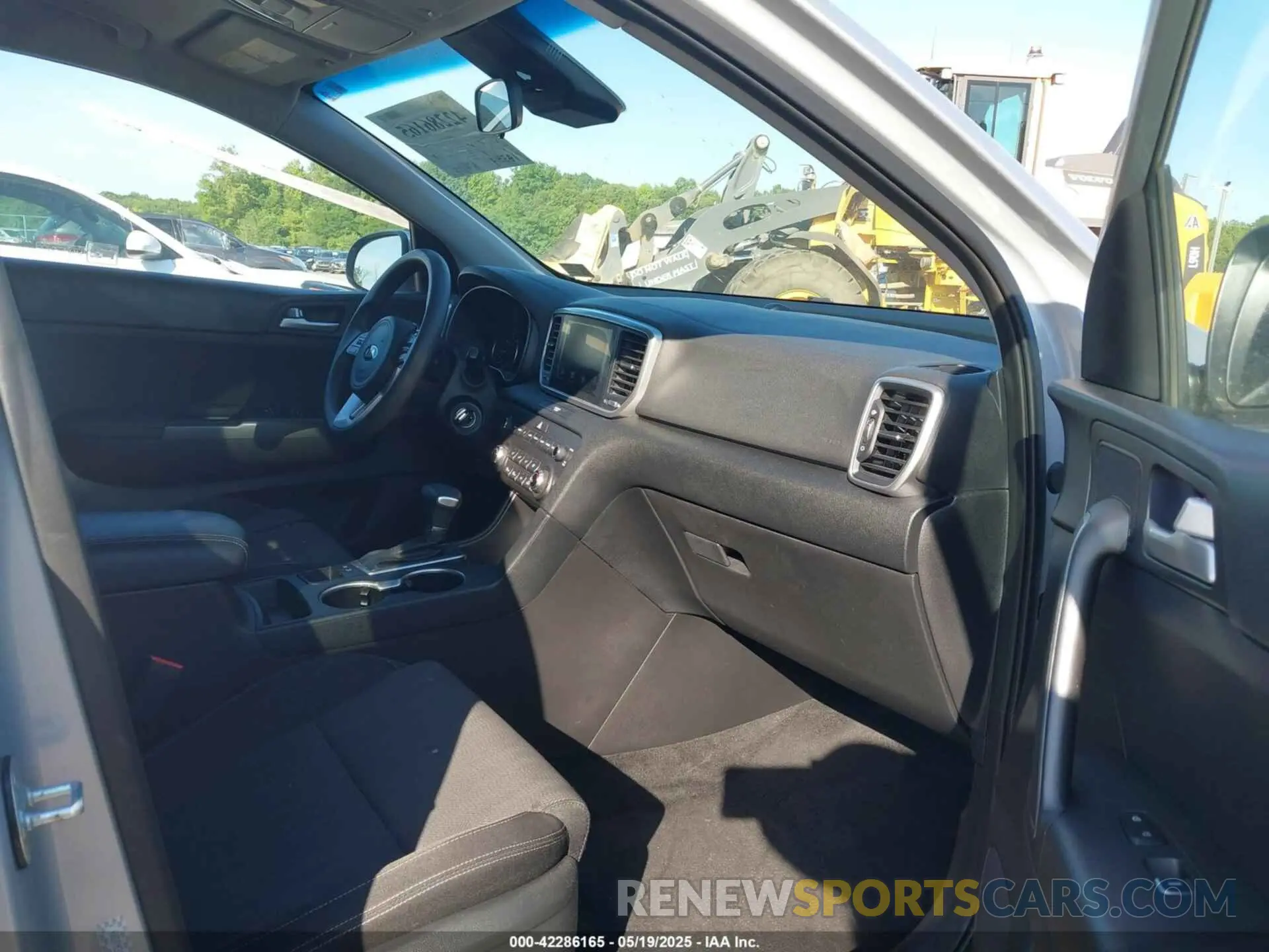 5 Photograph of a damaged car KNDPM3AC8L7720722 KIA SPORTAGE 2020