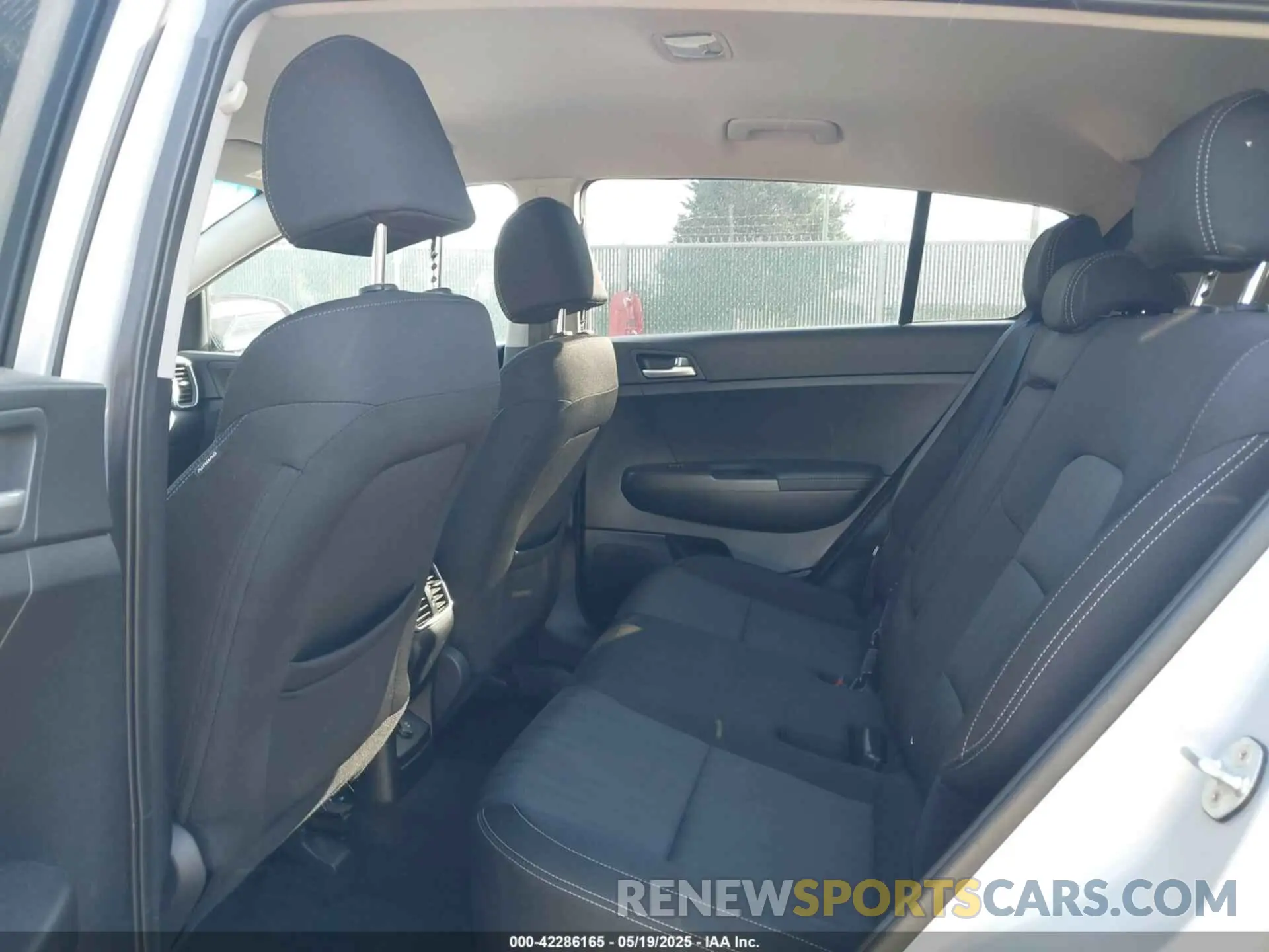 8 Photograph of a damaged car KNDPM3AC8L7720722 KIA SPORTAGE 2020