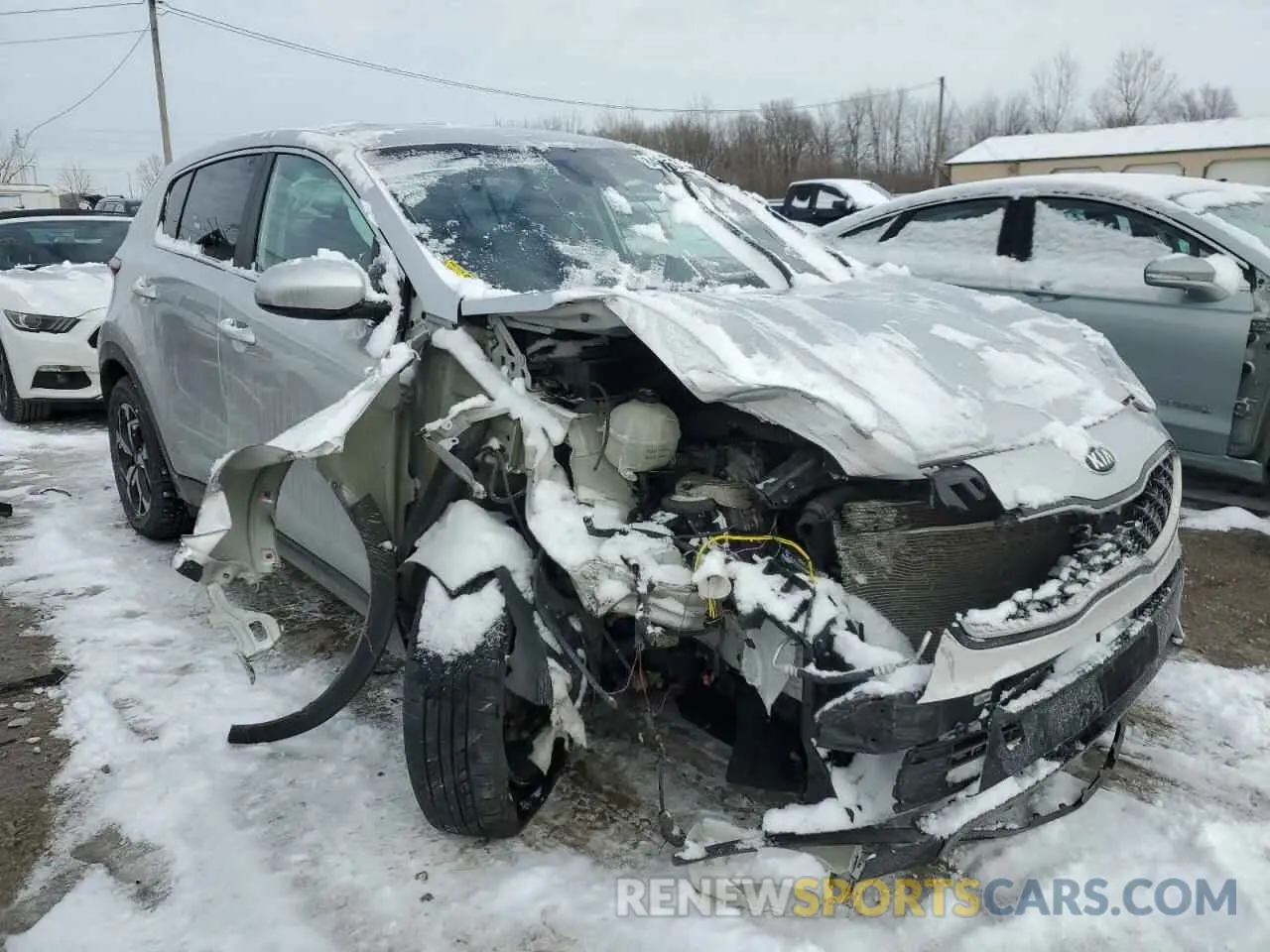 4 Photograph of a damaged car KNDPM3AC8L7757284 KIA SPORTAGE 2020
