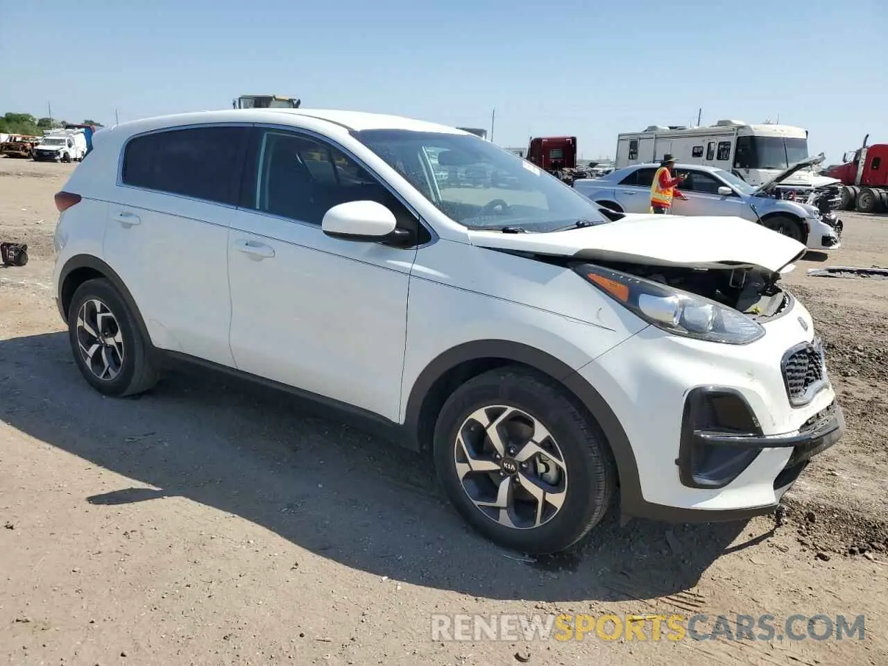 4 Photograph of a damaged car KNDPM3AC8L7775641 KIA SPORTAGE 2020