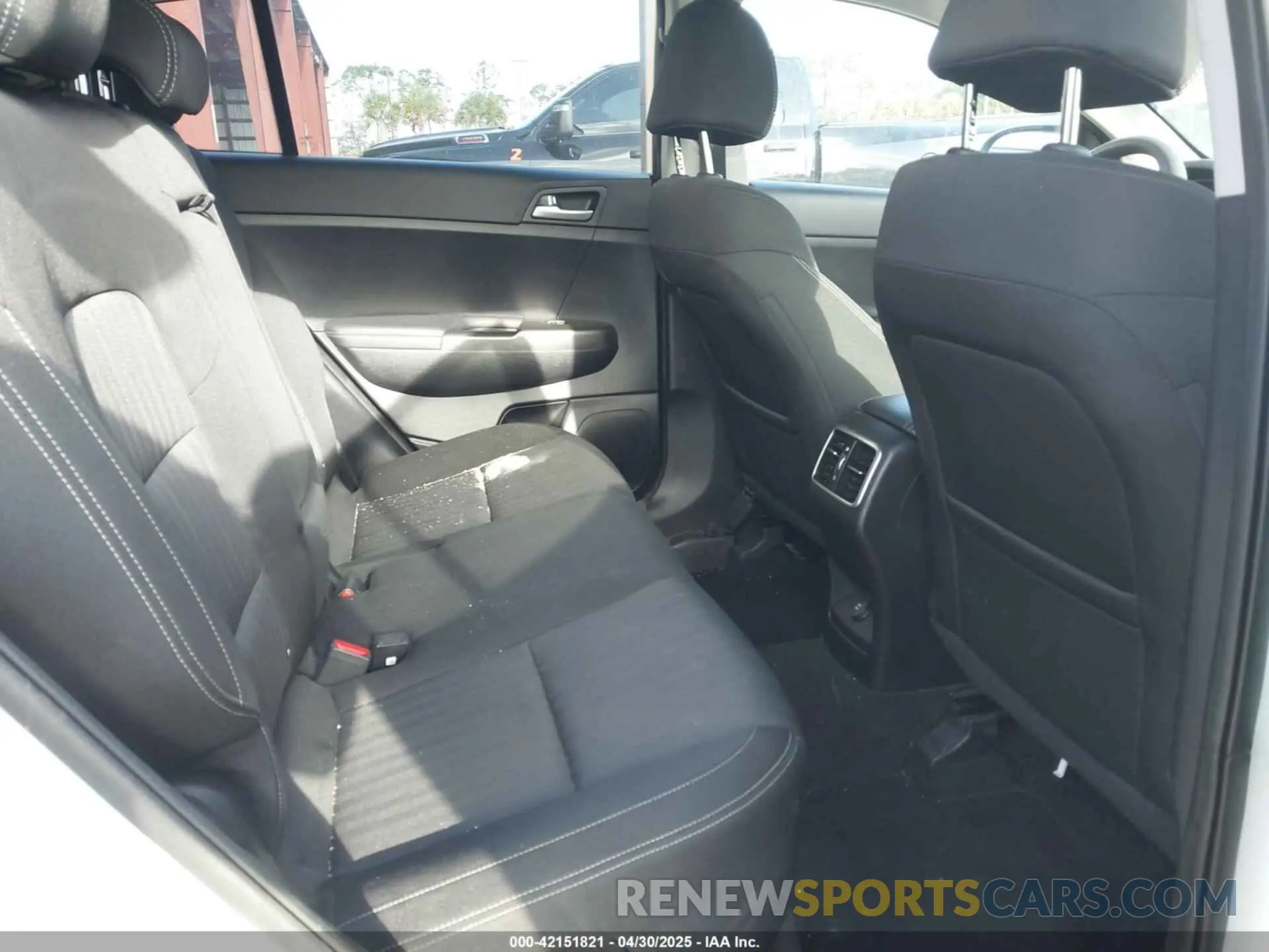 8 Photograph of a damaged car KNDPM3AC8L7781150 KIA SPORTAGE 2020