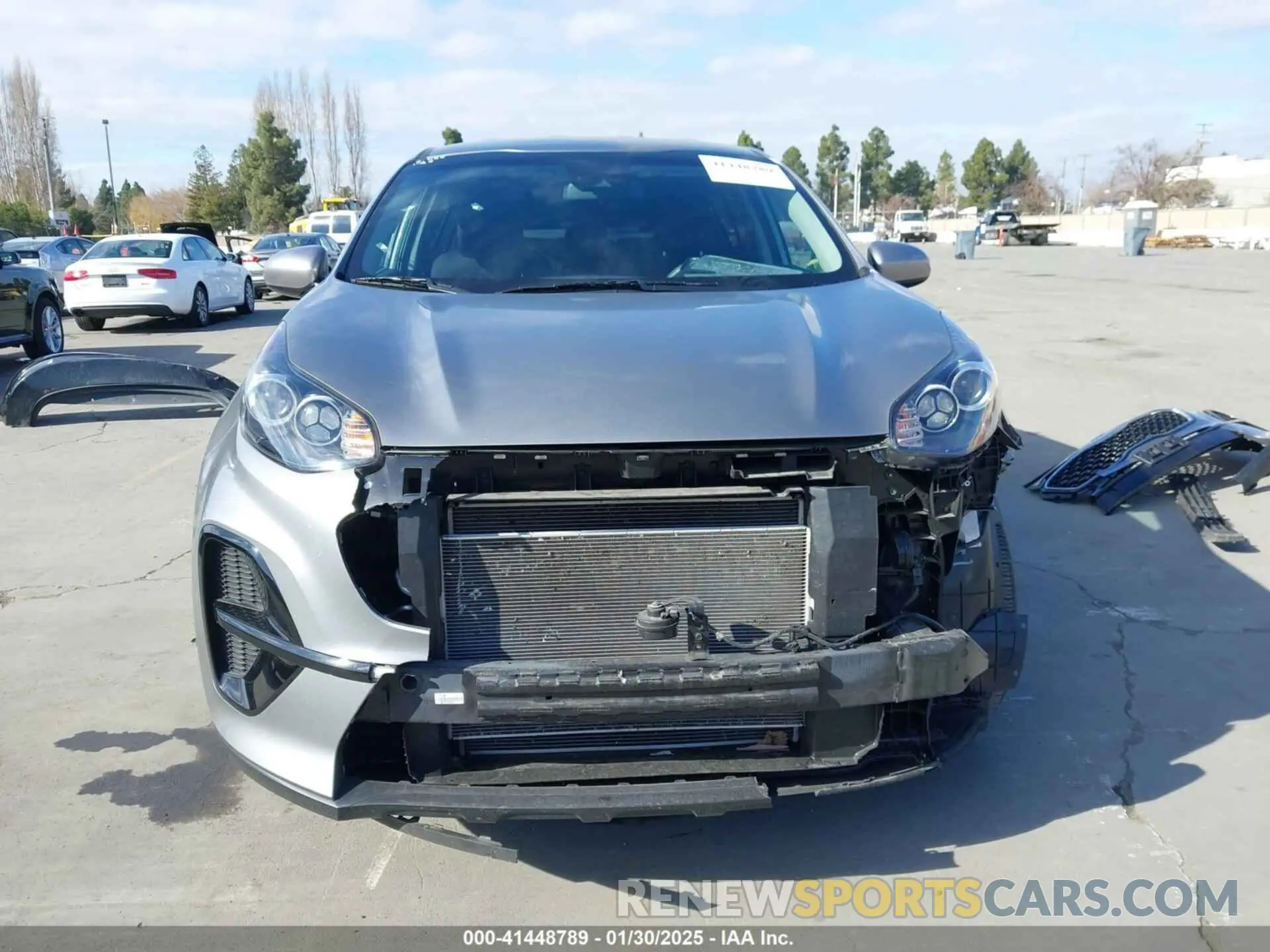 13 Photograph of a damaged car KNDPM3AC8L7792035 KIA SPORTAGE 2020