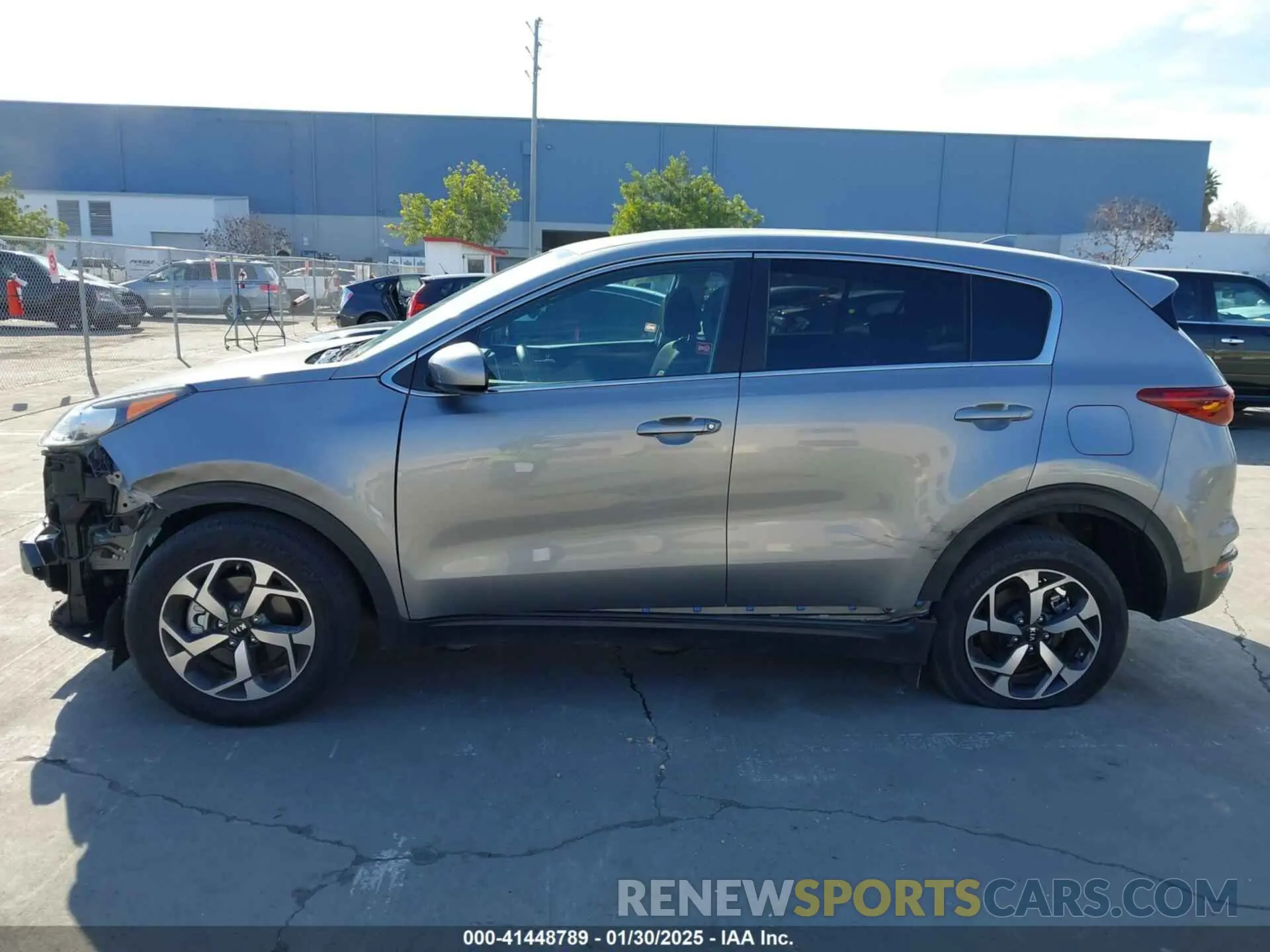 15 Photograph of a damaged car KNDPM3AC8L7792035 KIA SPORTAGE 2020