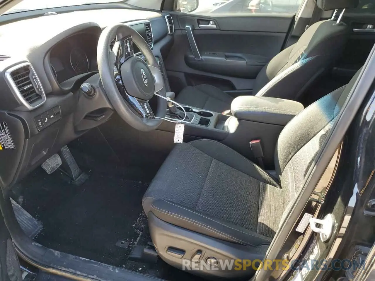 7 Photograph of a damaged car KNDPM3AC8L7824319 KIA SPORTAGE 2020