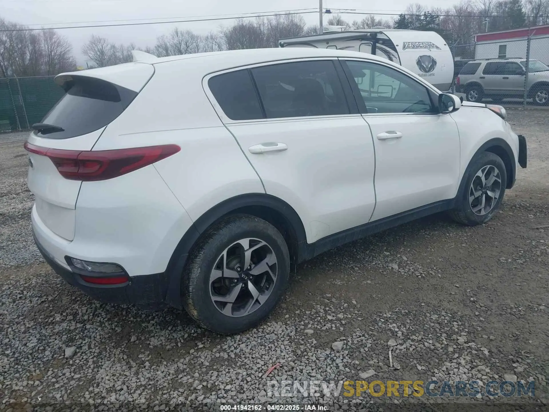 4 Photograph of a damaged car KNDPM3AC9L7693983 KIA SPORTAGE 2020