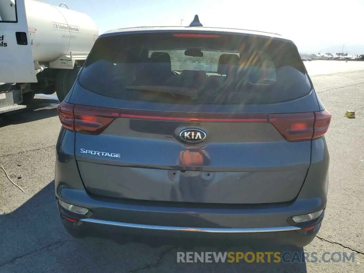 6 Photograph of a damaged car KNDPM3AC9L7724939 KIA SPORTAGE 2020