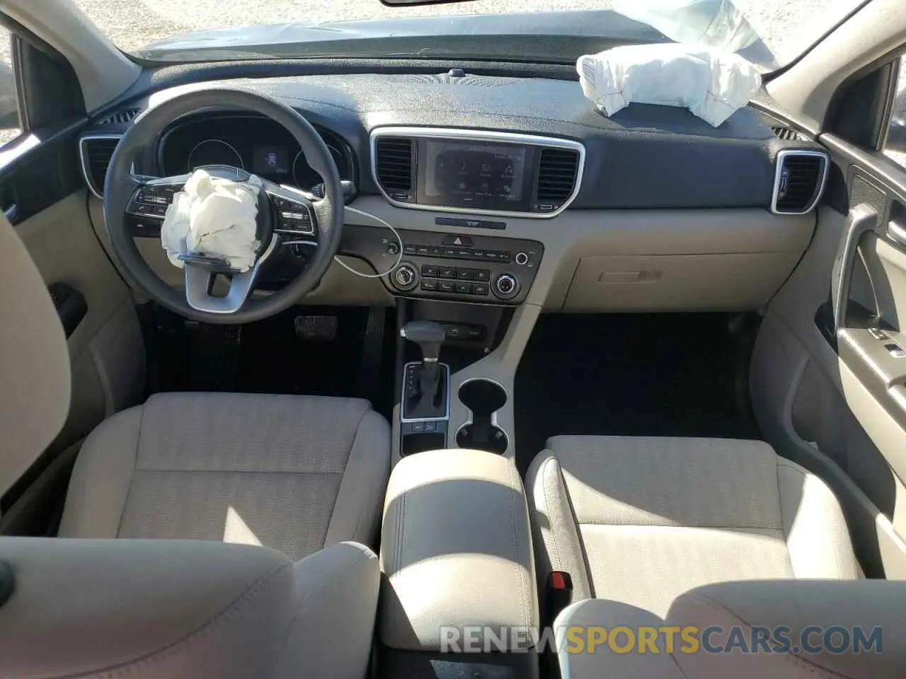 8 Photograph of a damaged car KNDPM3AC9L7745645 KIA SPORTAGE 2020