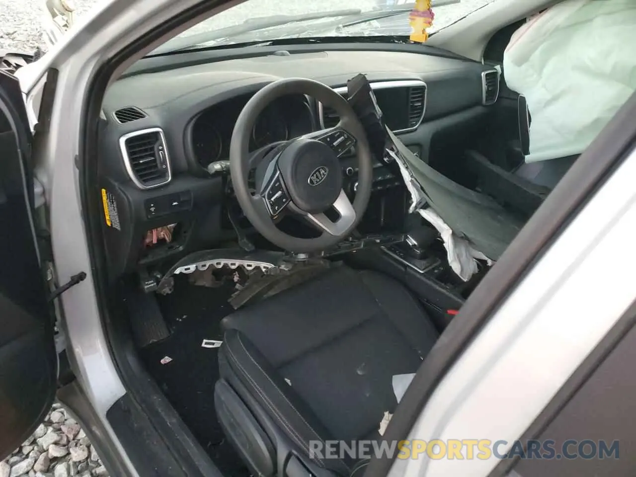 8 Photograph of a damaged car KNDPM3AC9L7782050 KIA SPORTAGE 2020