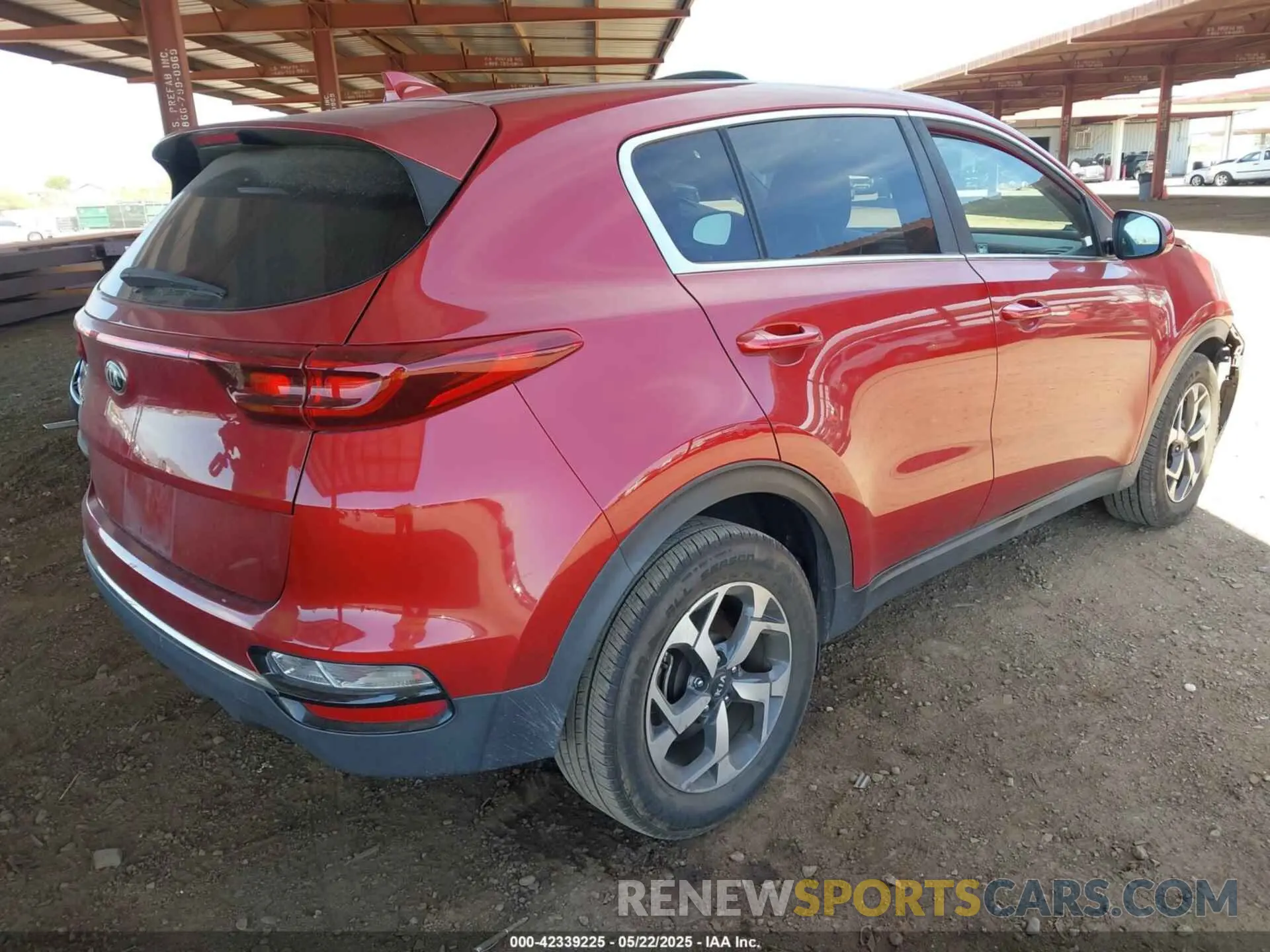 4 Photograph of a damaged car KNDPM3AC9L7817282 KIA SPORTAGE 2020