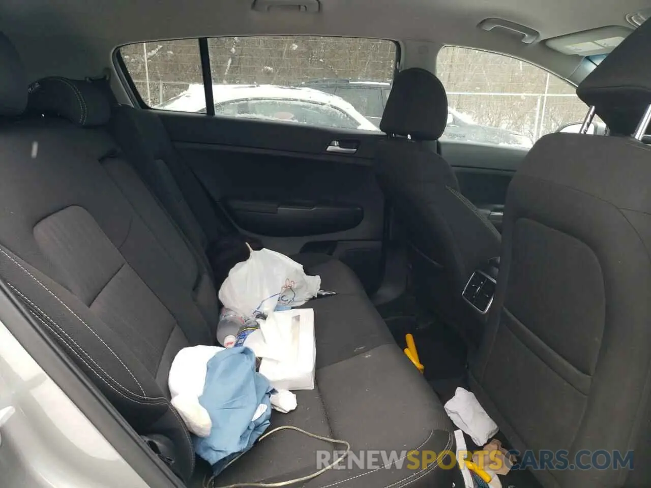 11 Photograph of a damaged car KNDPM3AC9L7821932 KIA SPORTAGE 2020