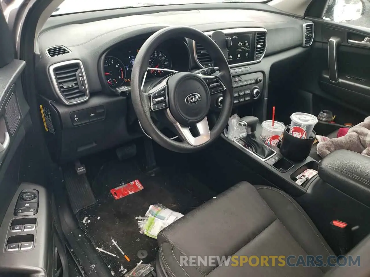 8 Photograph of a damaged car KNDPM3AC9L7821932 KIA SPORTAGE 2020