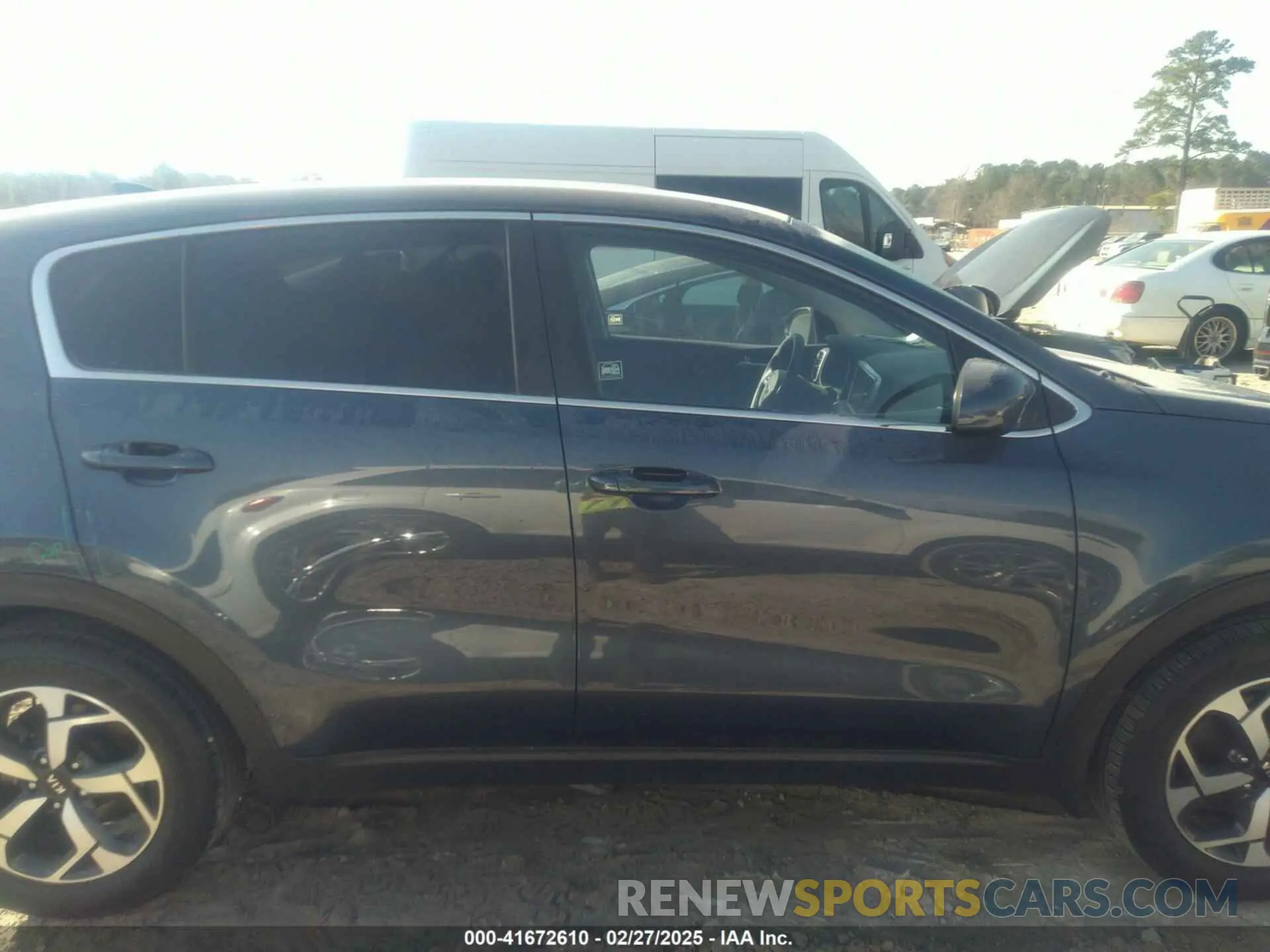 14 Photograph of a damaged car KNDPM3AC9L7830341 KIA SPORTAGE 2020