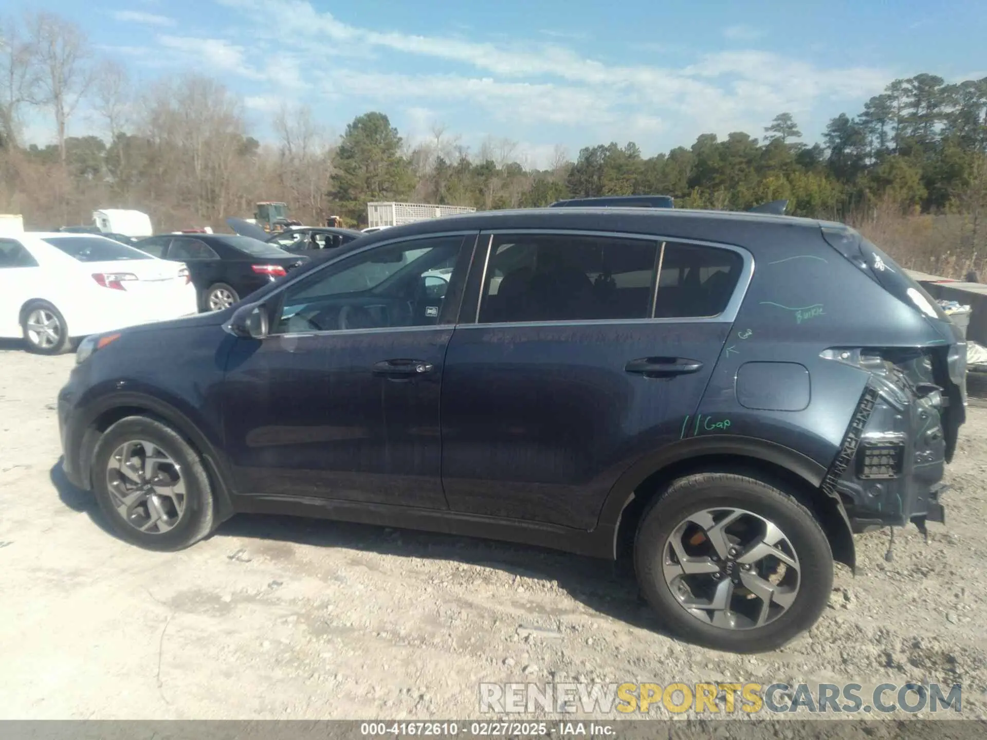 15 Photograph of a damaged car KNDPM3AC9L7830341 KIA SPORTAGE 2020