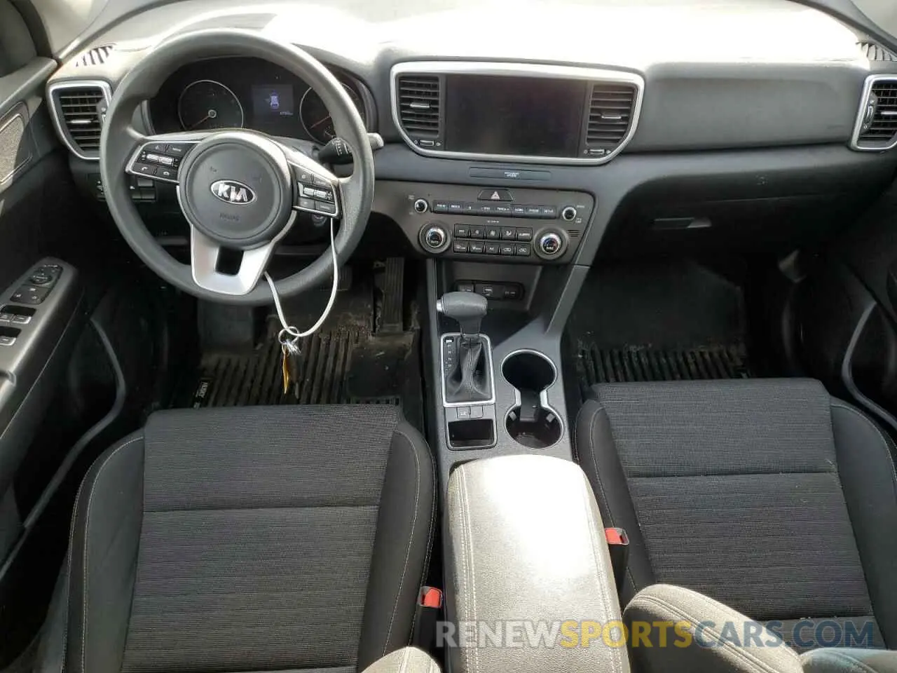 8 Photograph of a damaged car KNDPM3AC9L7835314 KIA SPORTAGE 2020