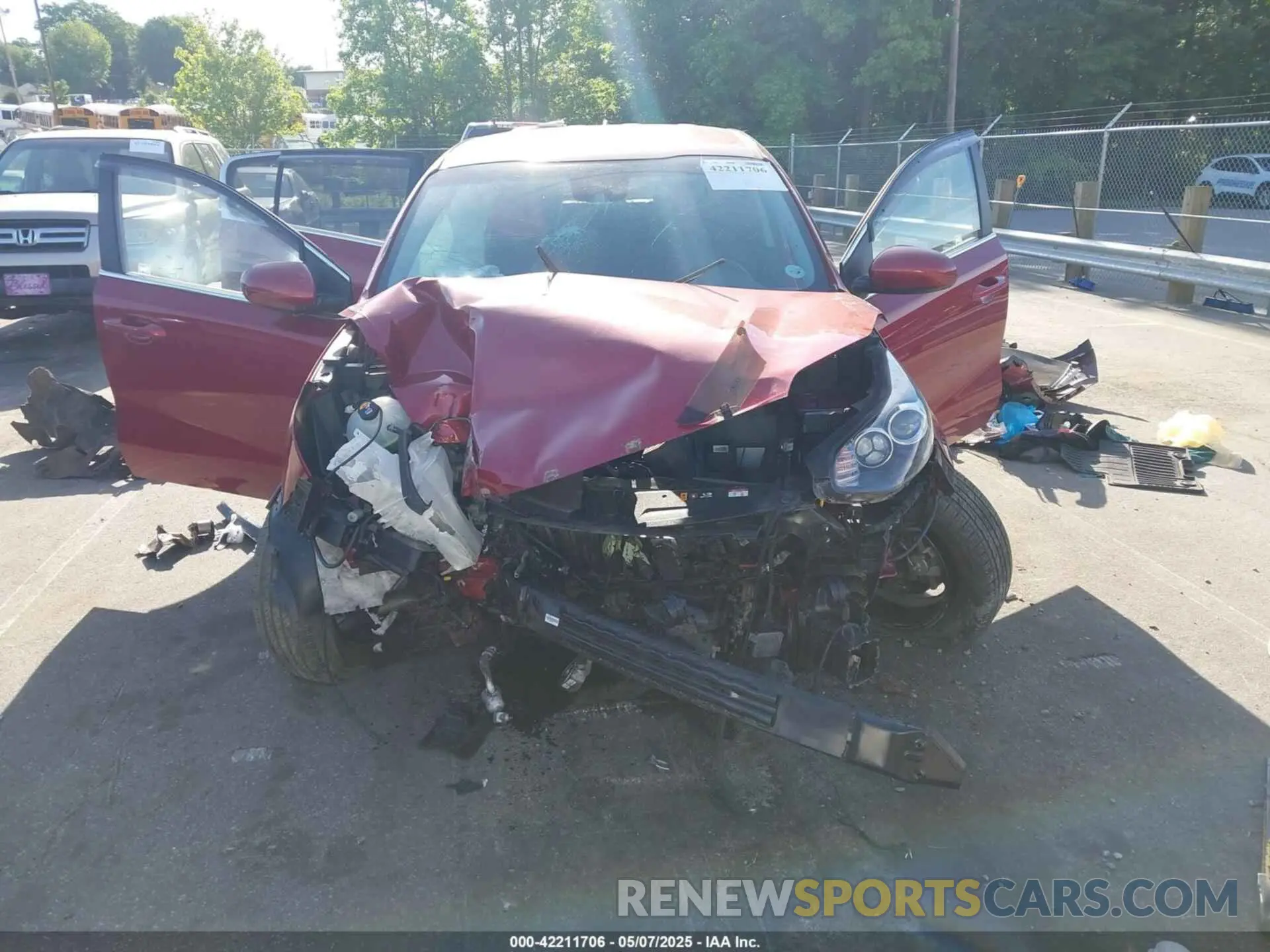 12 Photograph of a damaged car KNDPM3AC9L7835944 KIA SPORTAGE 2020