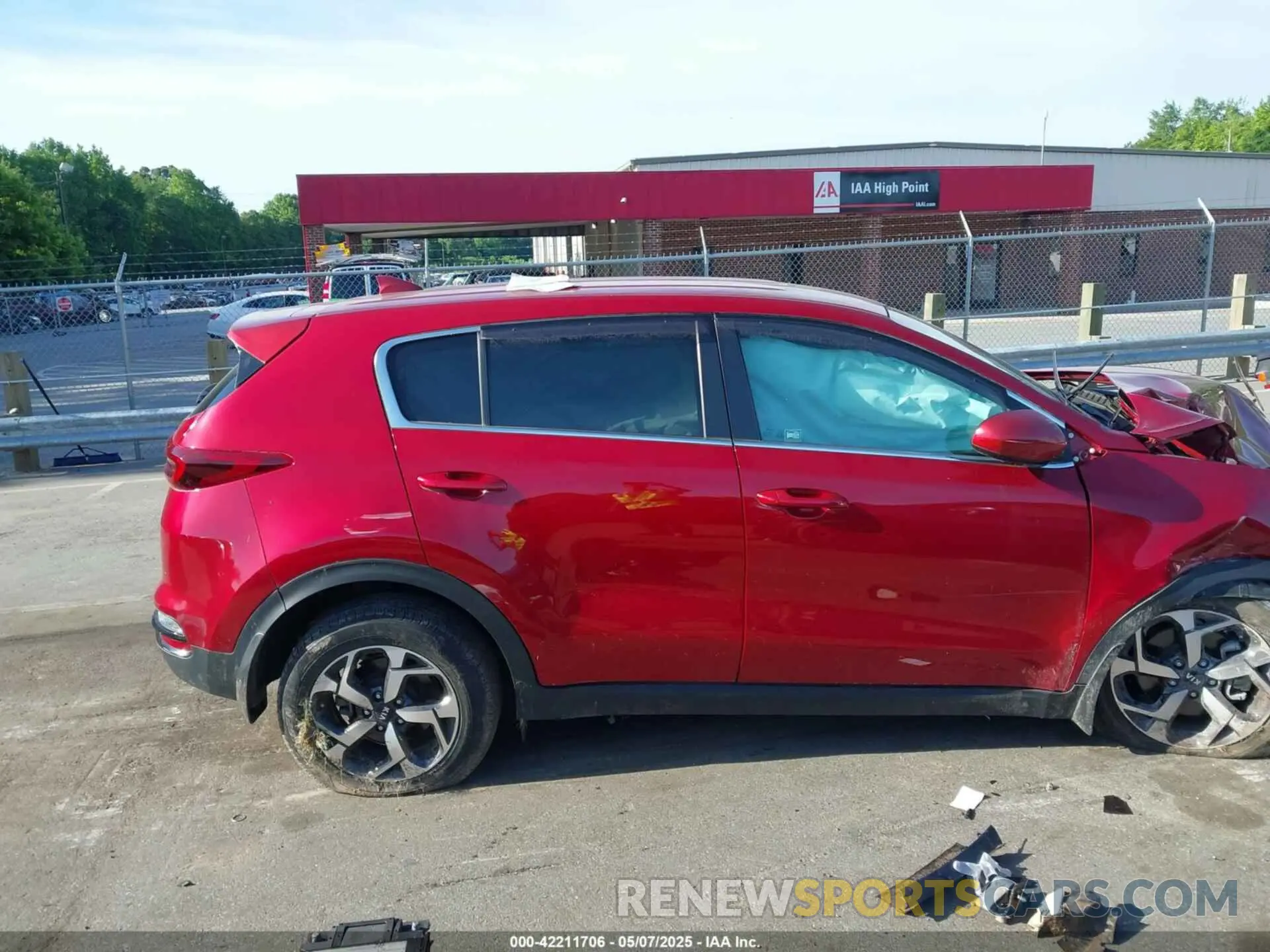 13 Photograph of a damaged car KNDPM3AC9L7835944 KIA SPORTAGE 2020