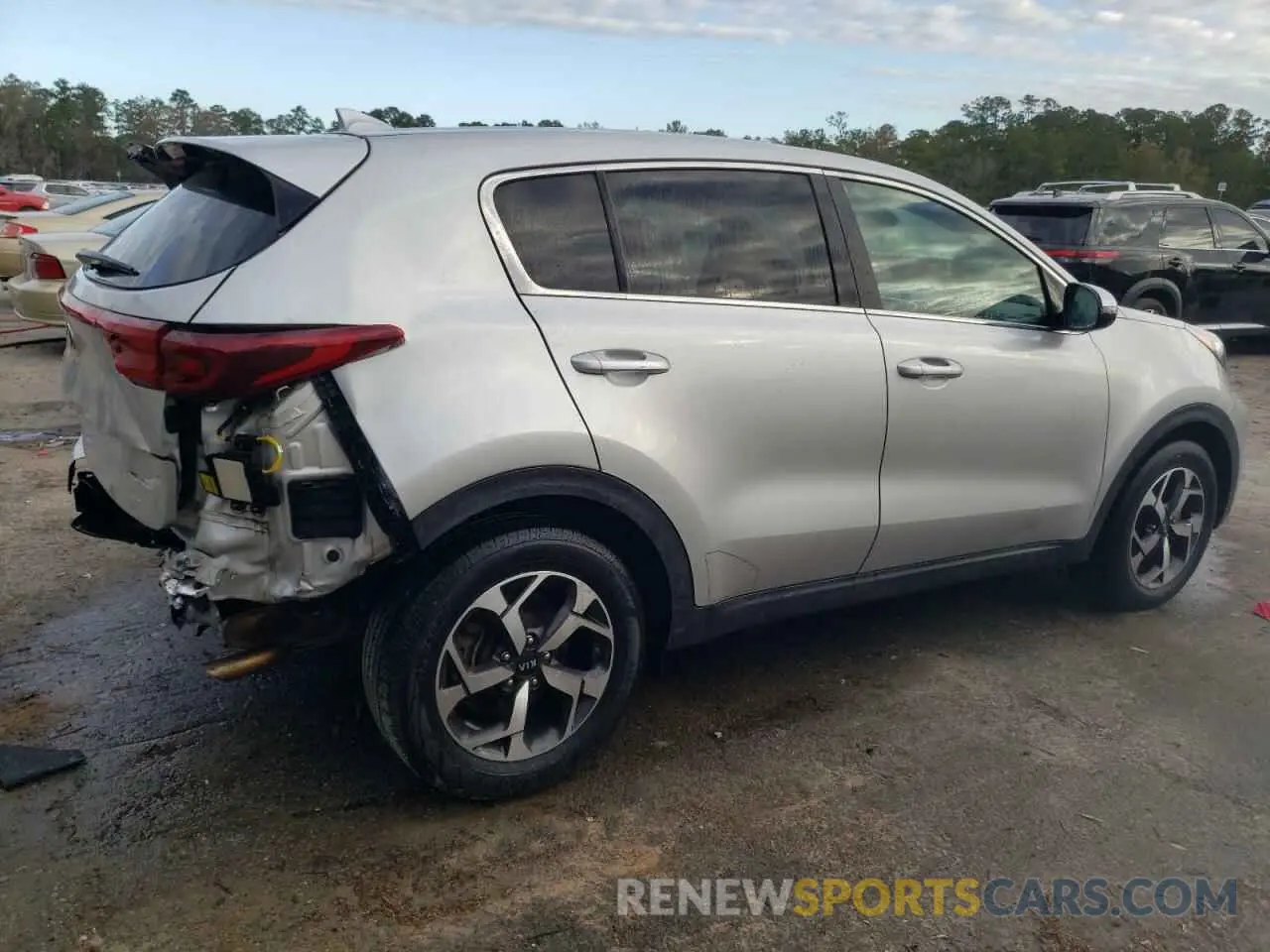 3 Photograph of a damaged car KNDPM3ACXL7685407 KIA SPORTAGE 2020