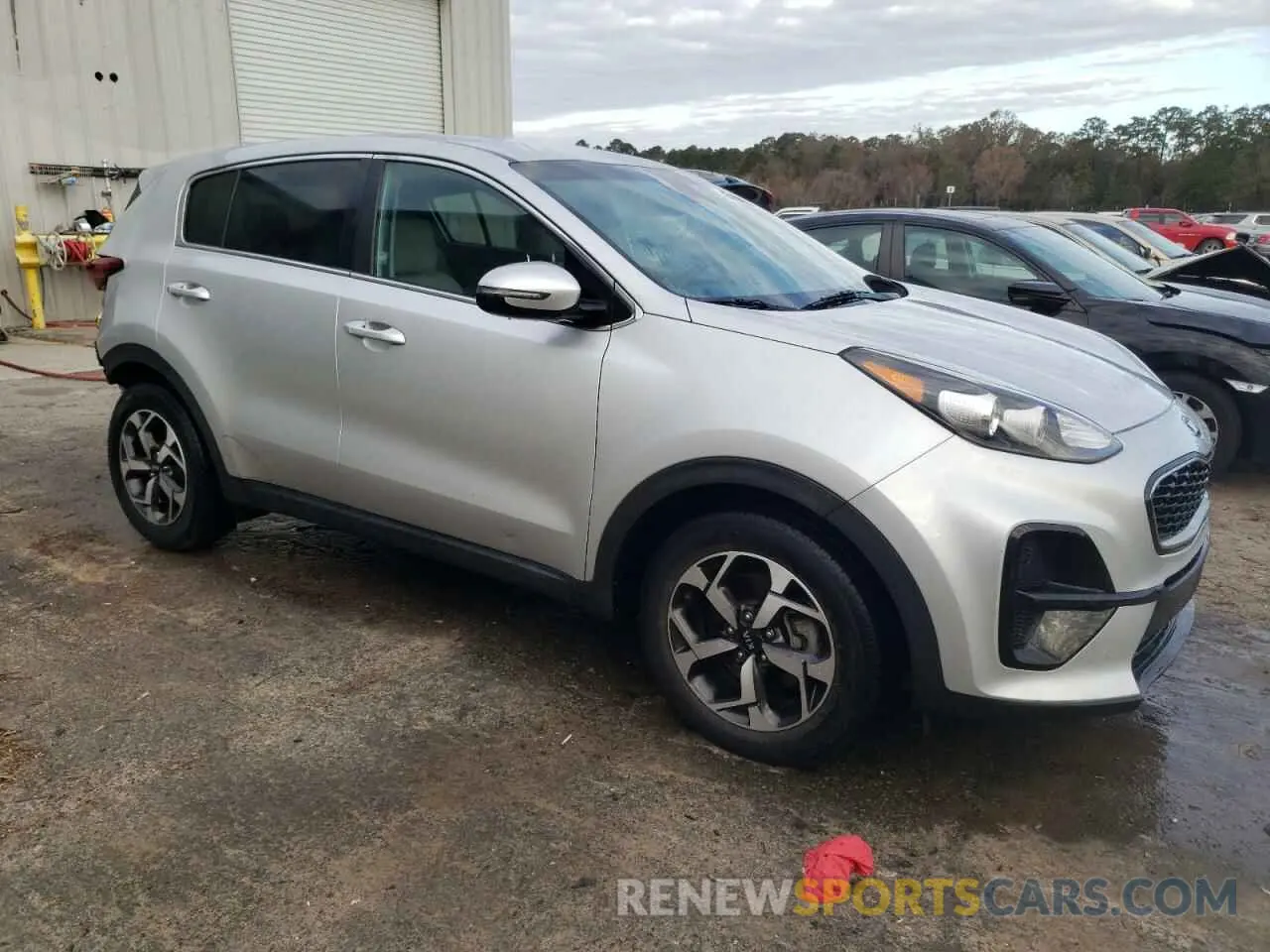 4 Photograph of a damaged car KNDPM3ACXL7685407 KIA SPORTAGE 2020