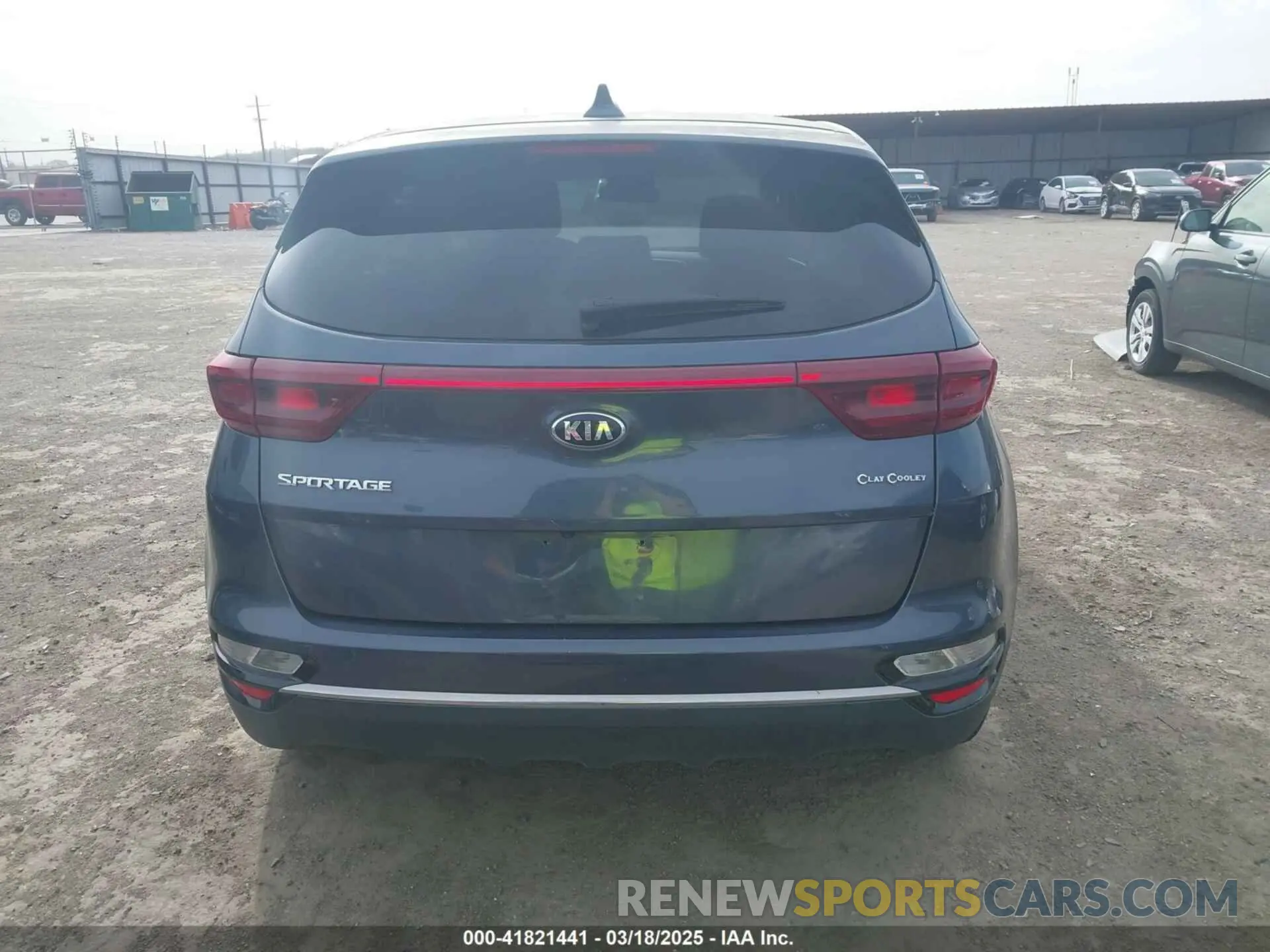 17 Photograph of a damaged car KNDPM3ACXL7718082 KIA SPORTAGE 2020