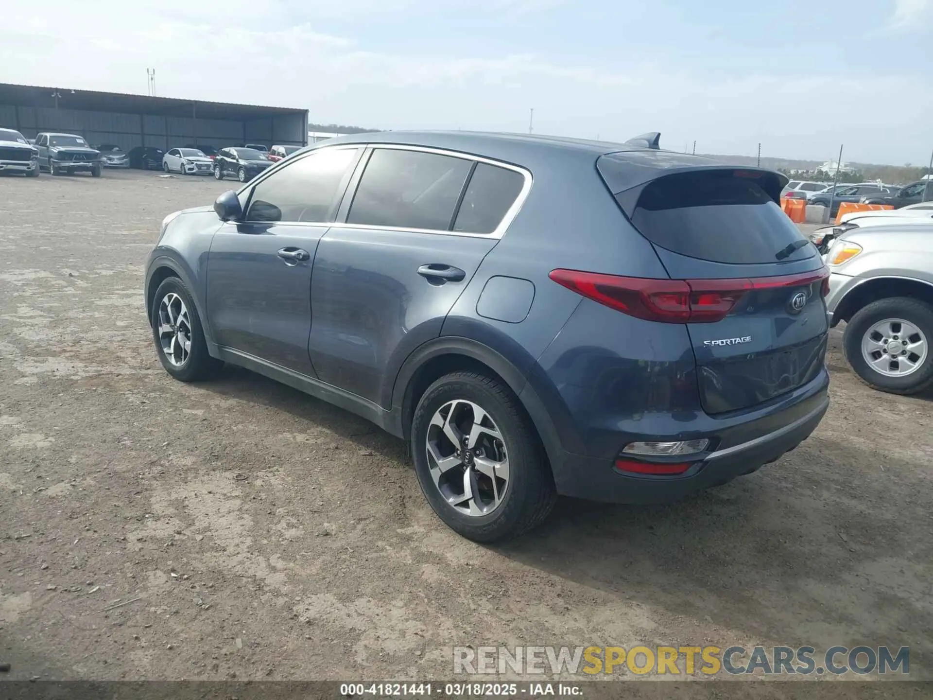 3 Photograph of a damaged car KNDPM3ACXL7718082 KIA SPORTAGE 2020