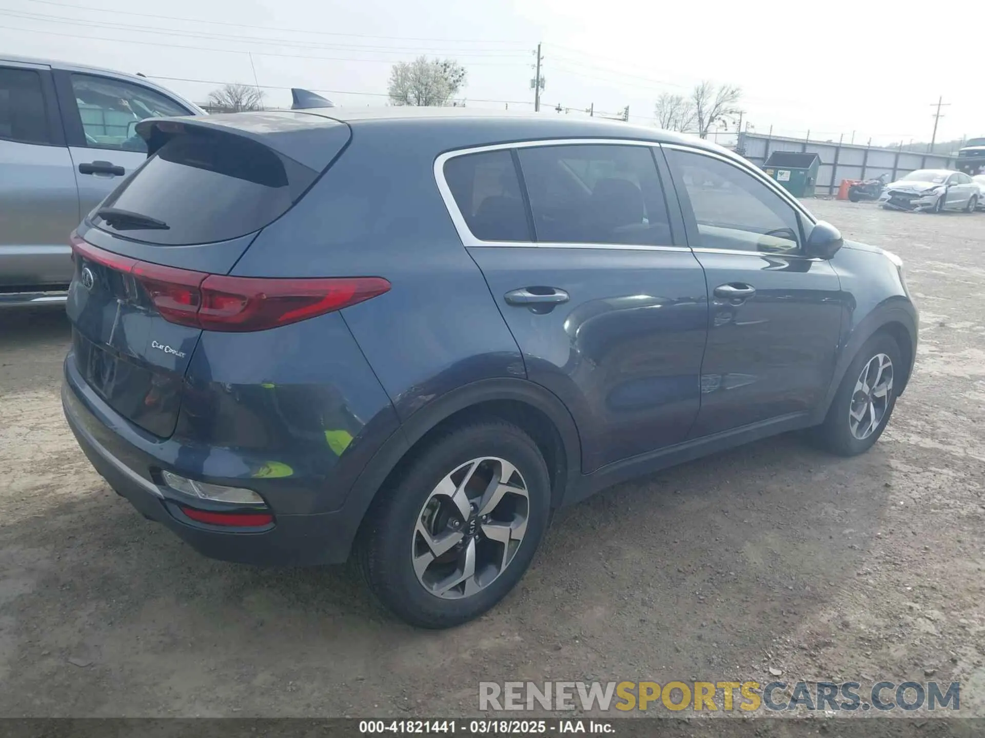 4 Photograph of a damaged car KNDPM3ACXL7718082 KIA SPORTAGE 2020