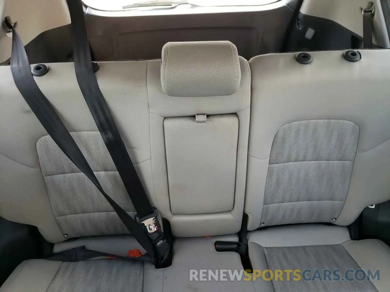 10 Photograph of a damaged car KNDPM3ACXL7724089 KIA SPORTAGE 2020