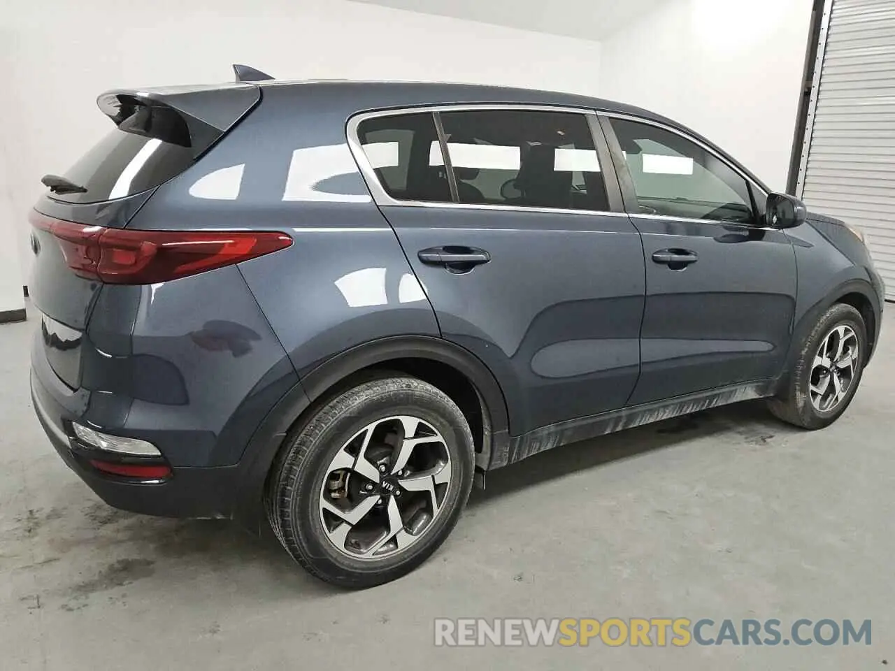 3 Photograph of a damaged car KNDPM3ACXL7724710 KIA SPORTAGE 2020