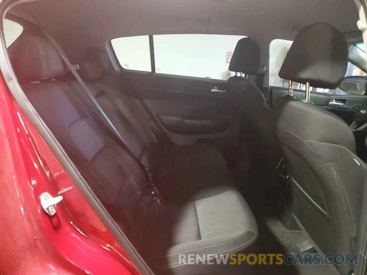 11 Photograph of a damaged car KNDPM3ACXL7725095 KIA SPORTAGE 2020