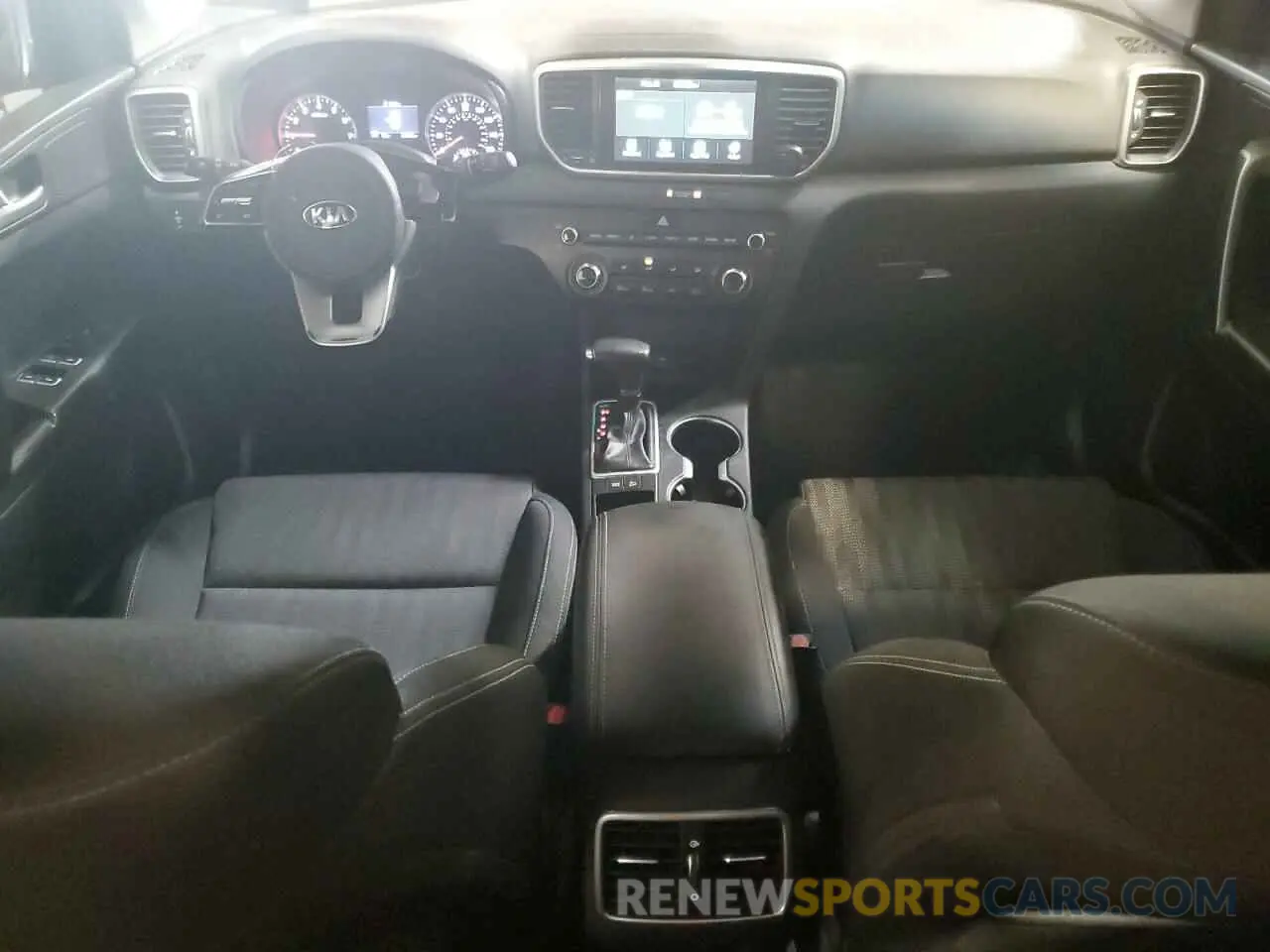 8 Photograph of a damaged car KNDPM3ACXL7725095 KIA SPORTAGE 2020