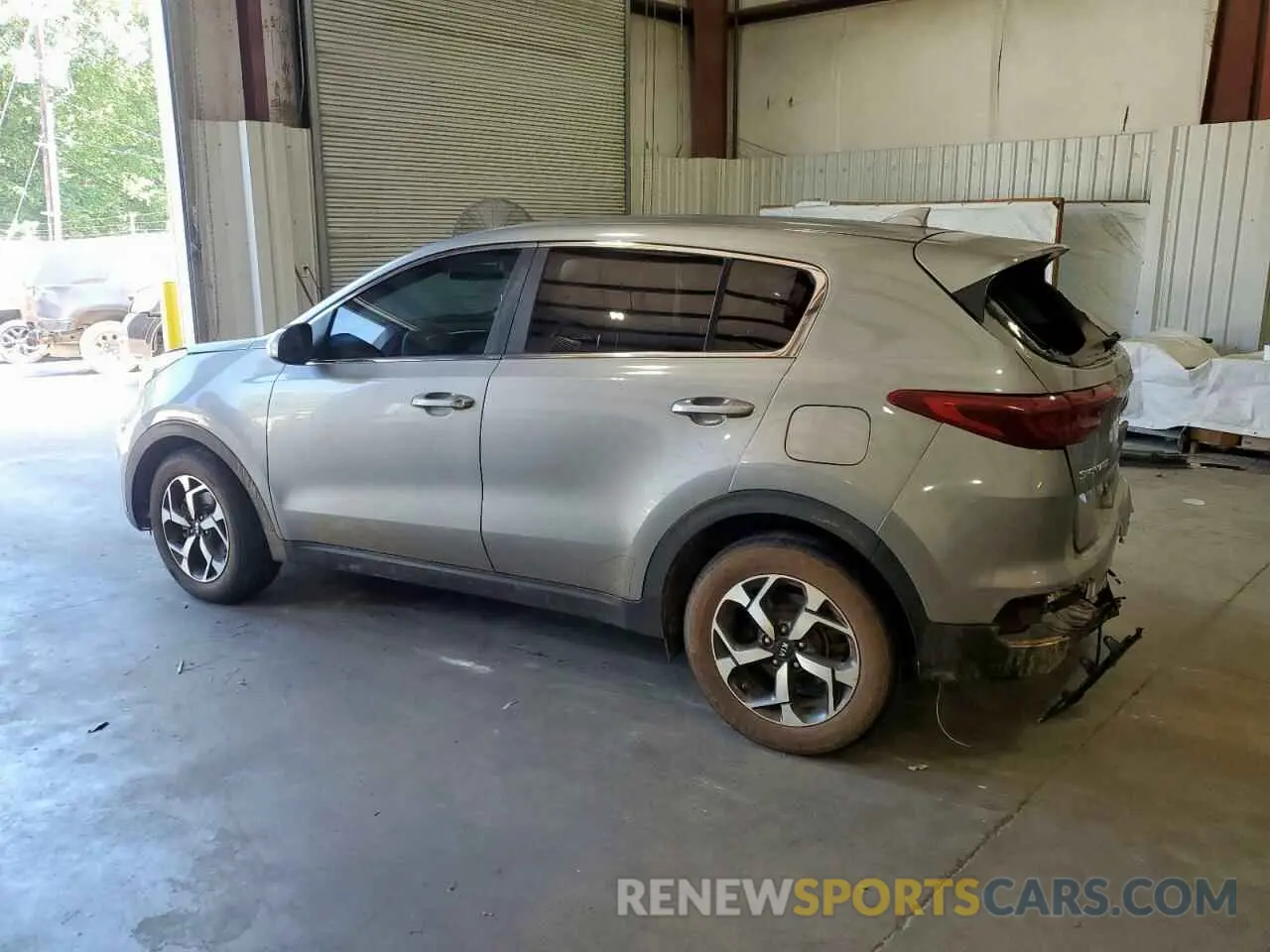2 Photograph of a damaged car KNDPM3ACXL7775608 KIA SPORTAGE 2020