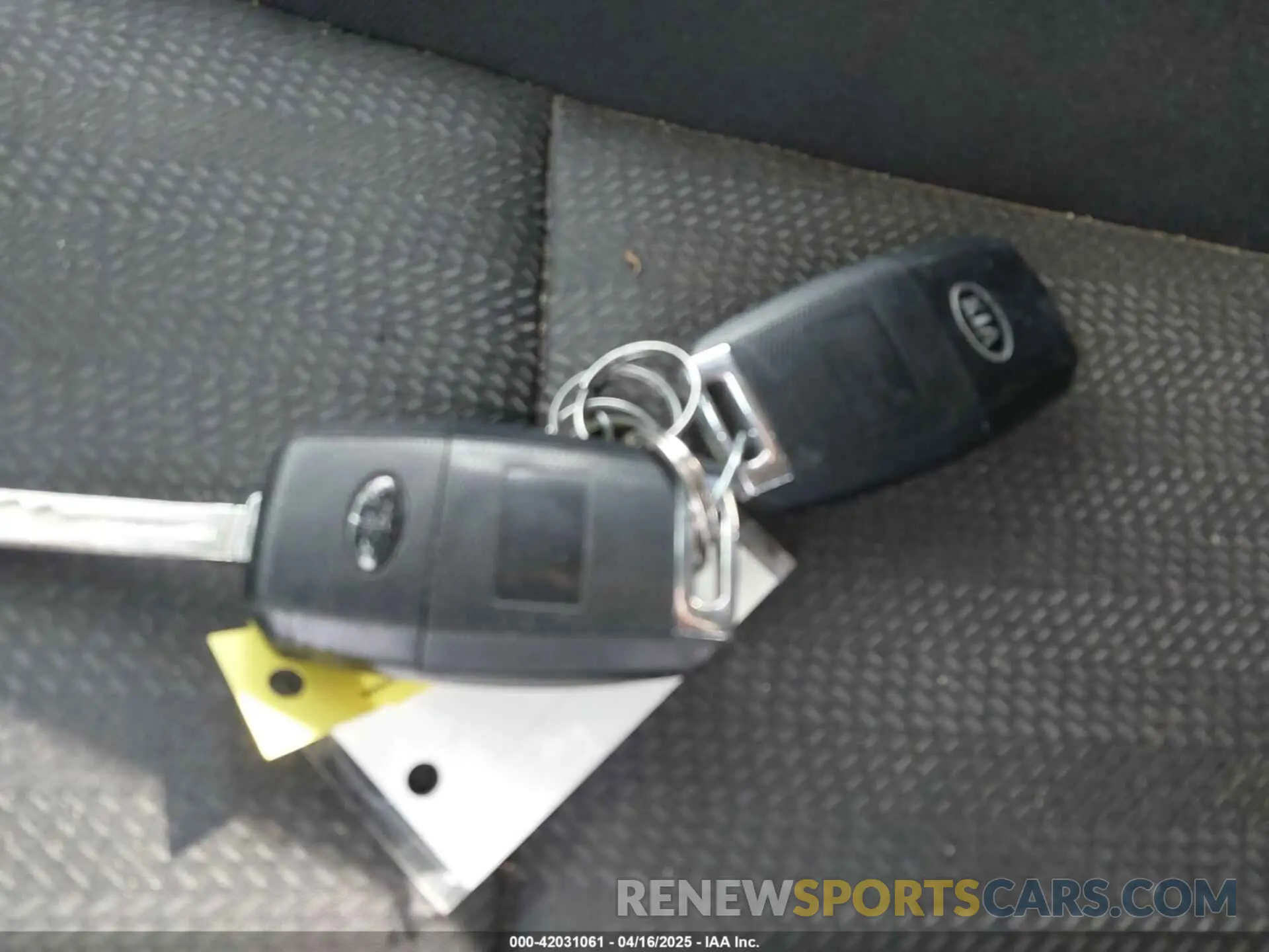 11 Photograph of a damaged car KNDPM3ACXL7823382 KIA SPORTAGE 2020