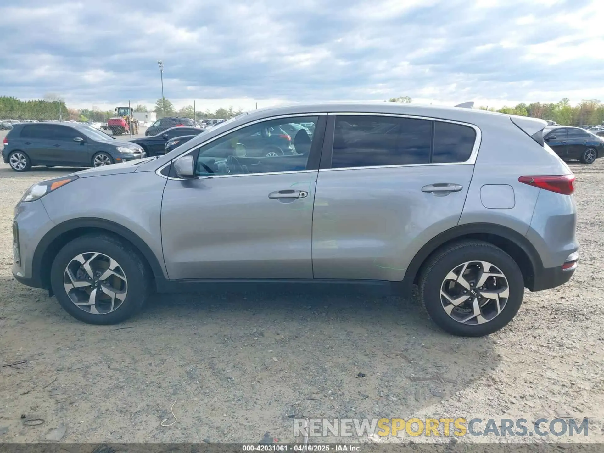 14 Photograph of a damaged car KNDPM3ACXL7823382 KIA SPORTAGE 2020