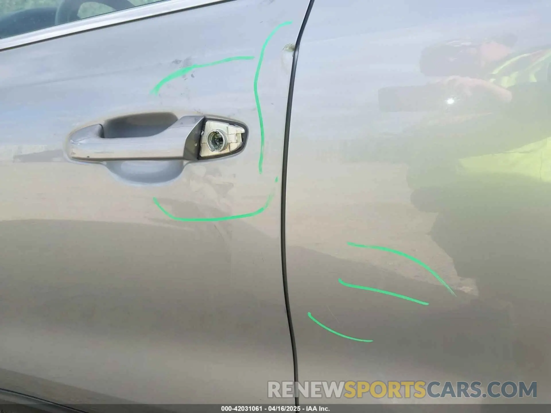 17 Photograph of a damaged car KNDPM3ACXL7823382 KIA SPORTAGE 2020